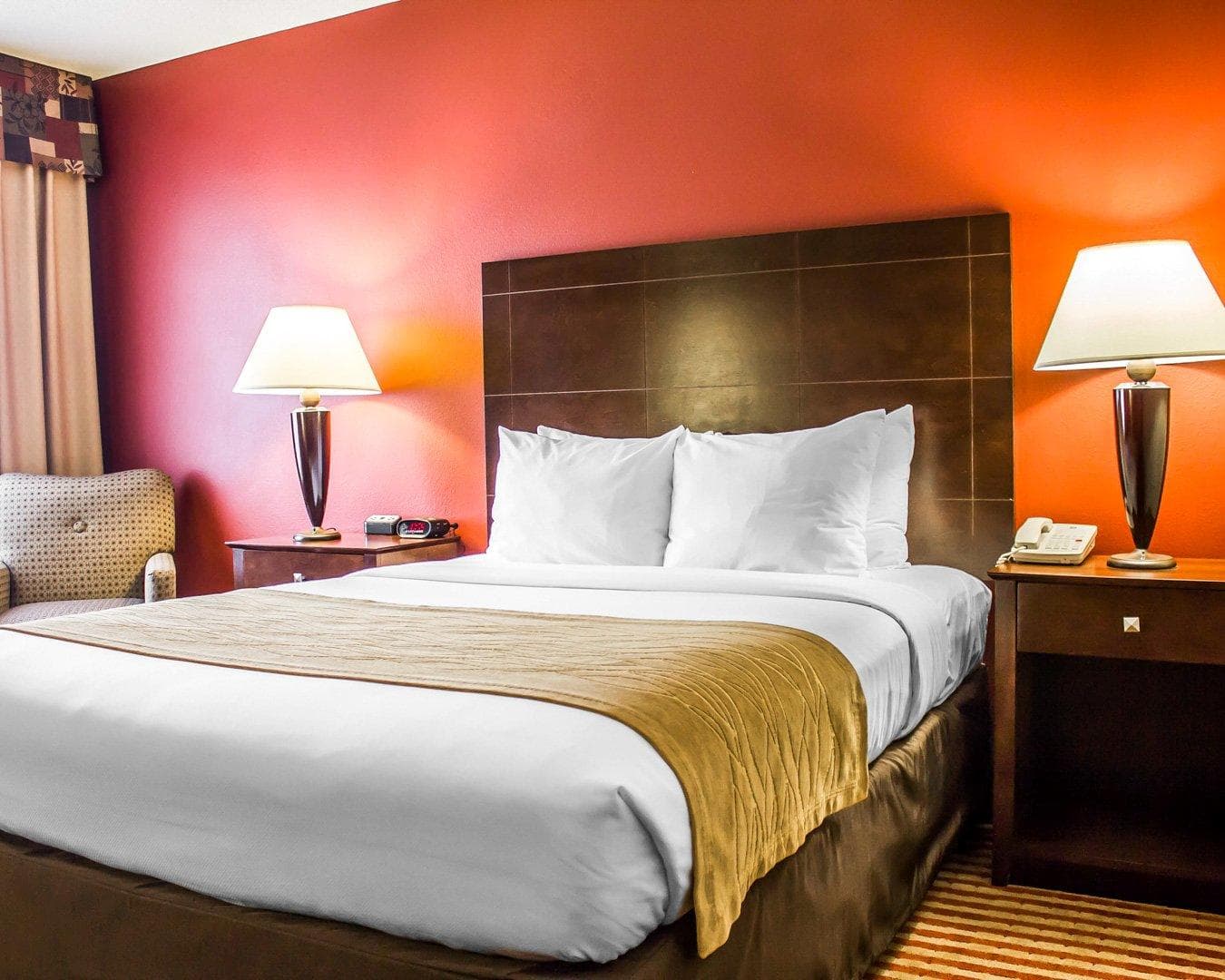 Comfort Inn & Suites Dayville - Killingly Industrial Park - Image 2