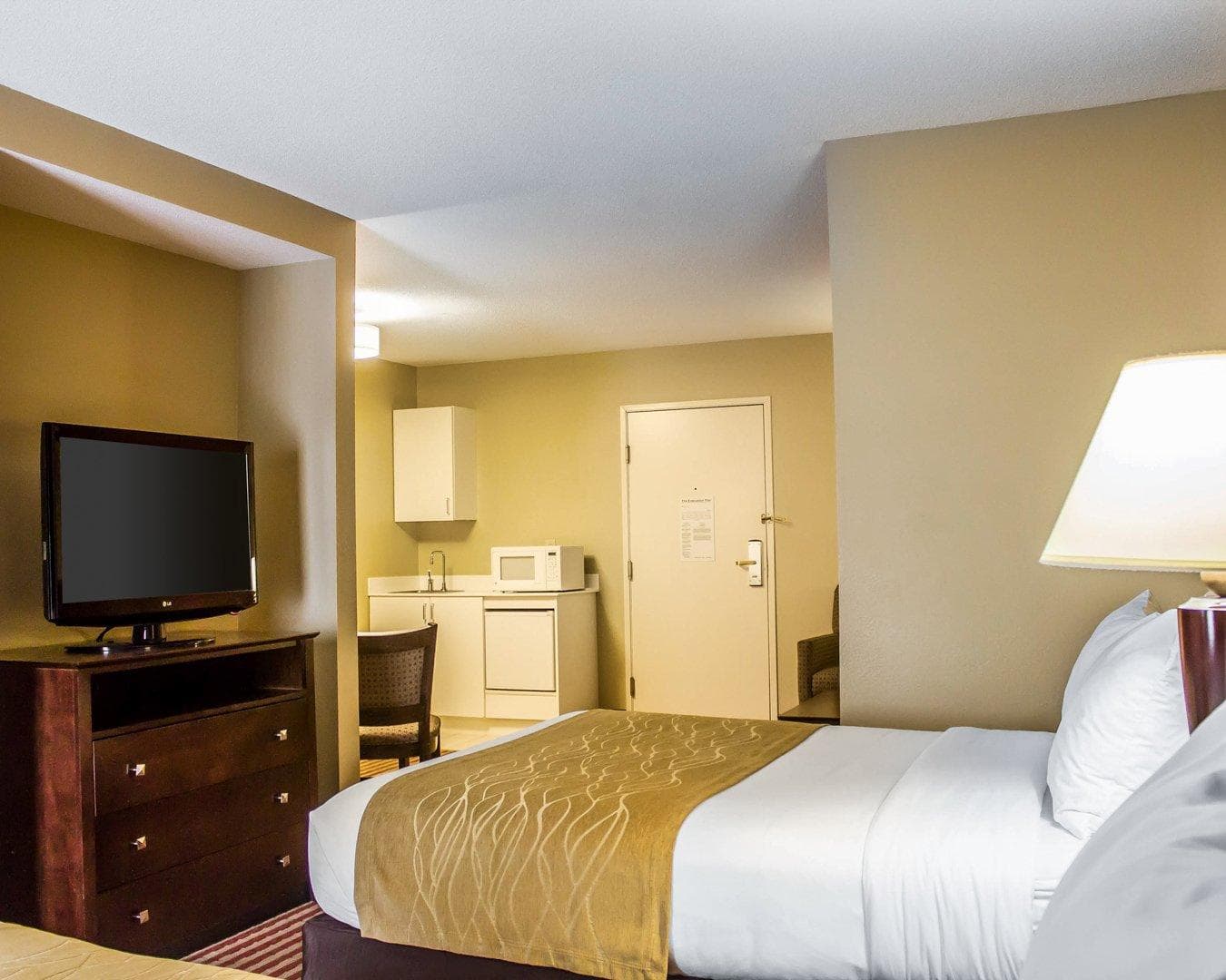 Comfort Inn & Suites Dayville - Killingly Industrial Park — 23