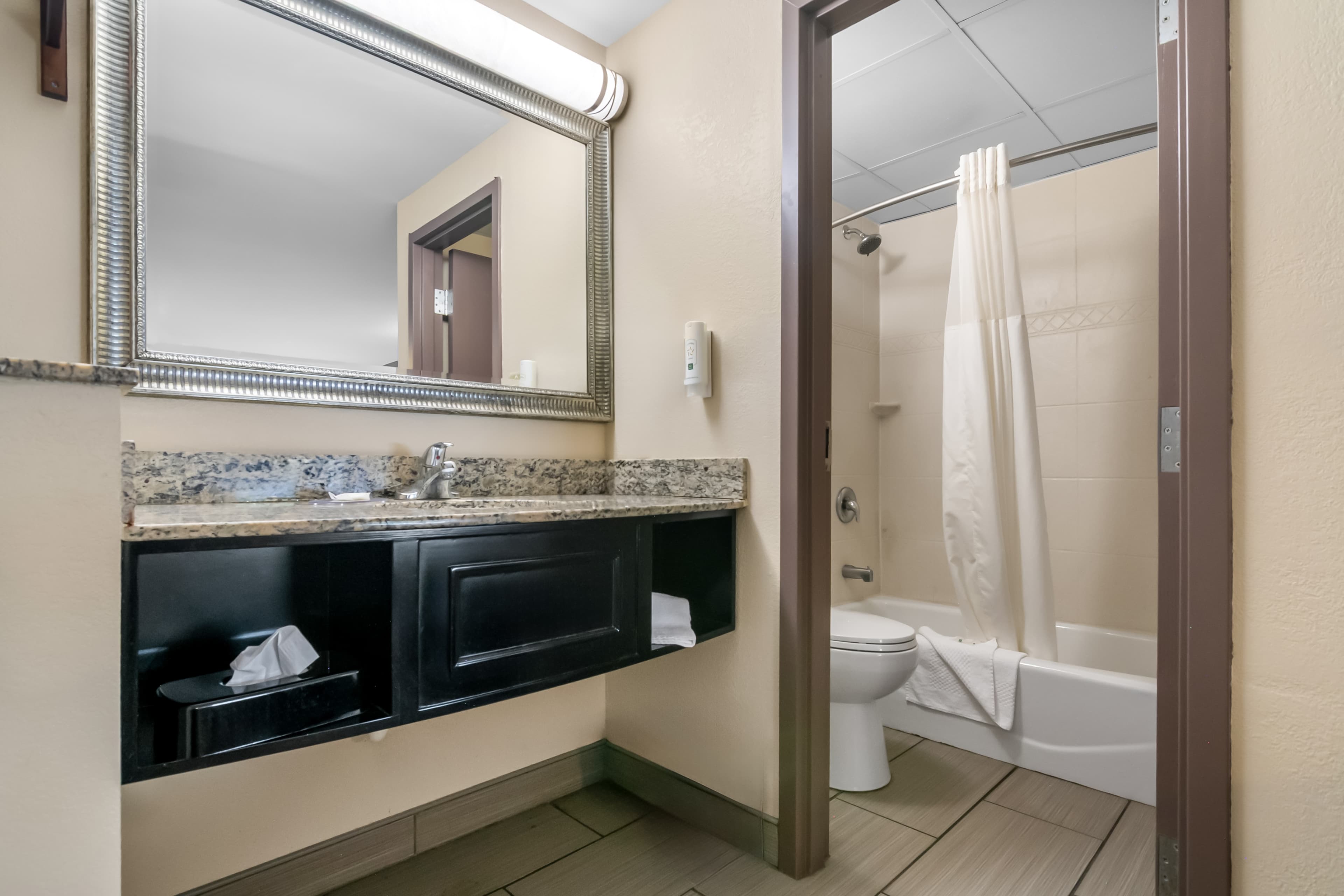 Quality Inn Waterbury East — 19