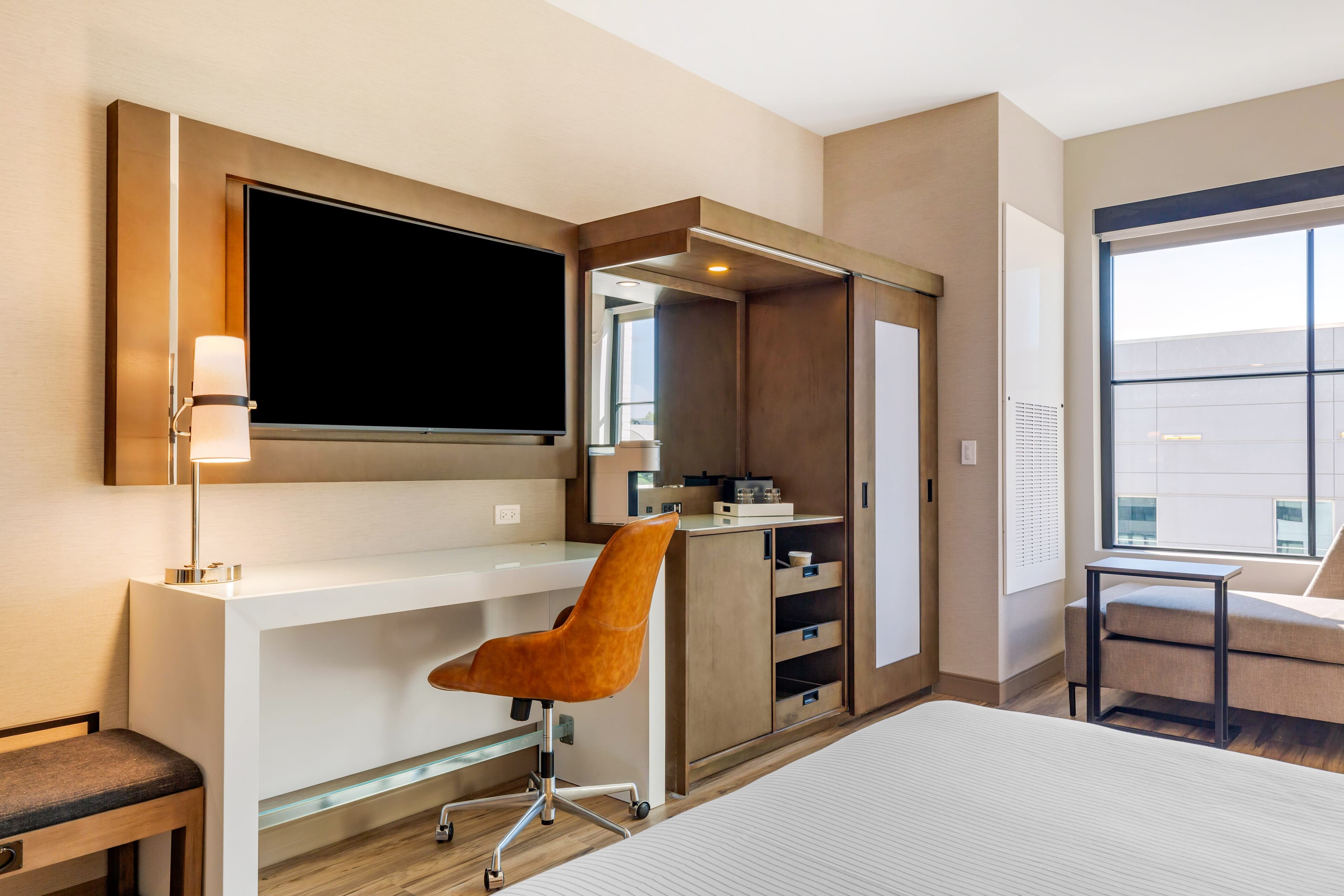Cambria Hotel New Haven University Area - Image 3