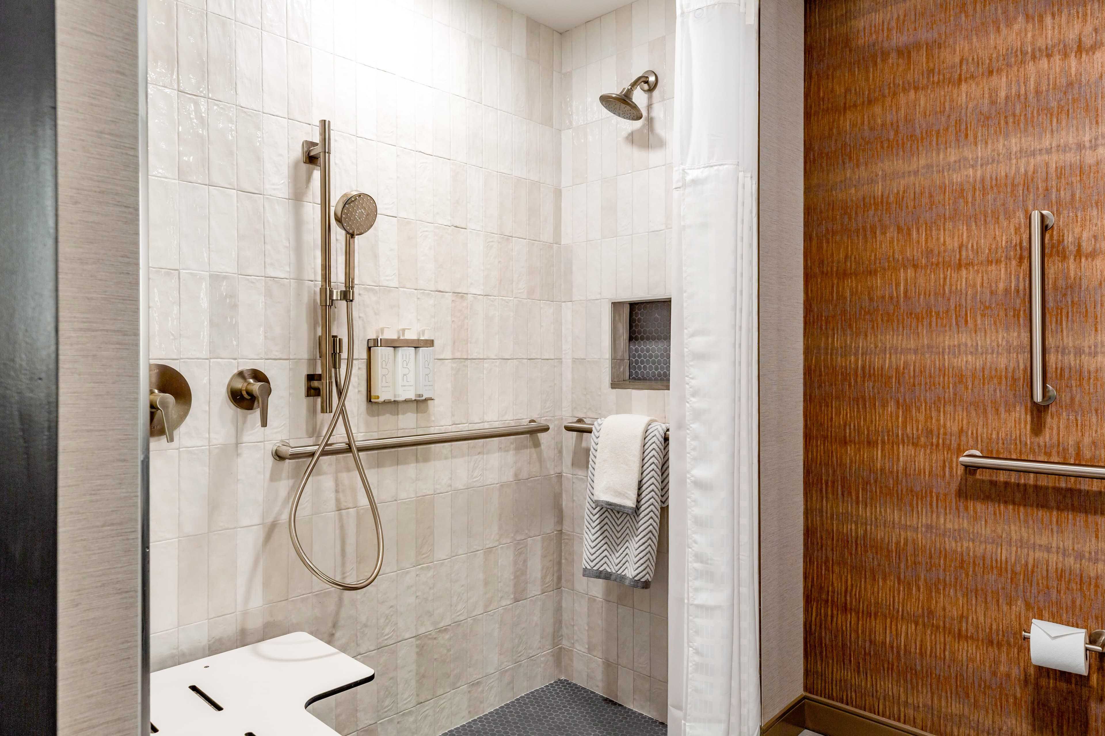 Cambria Hotel New Haven University Area — 11