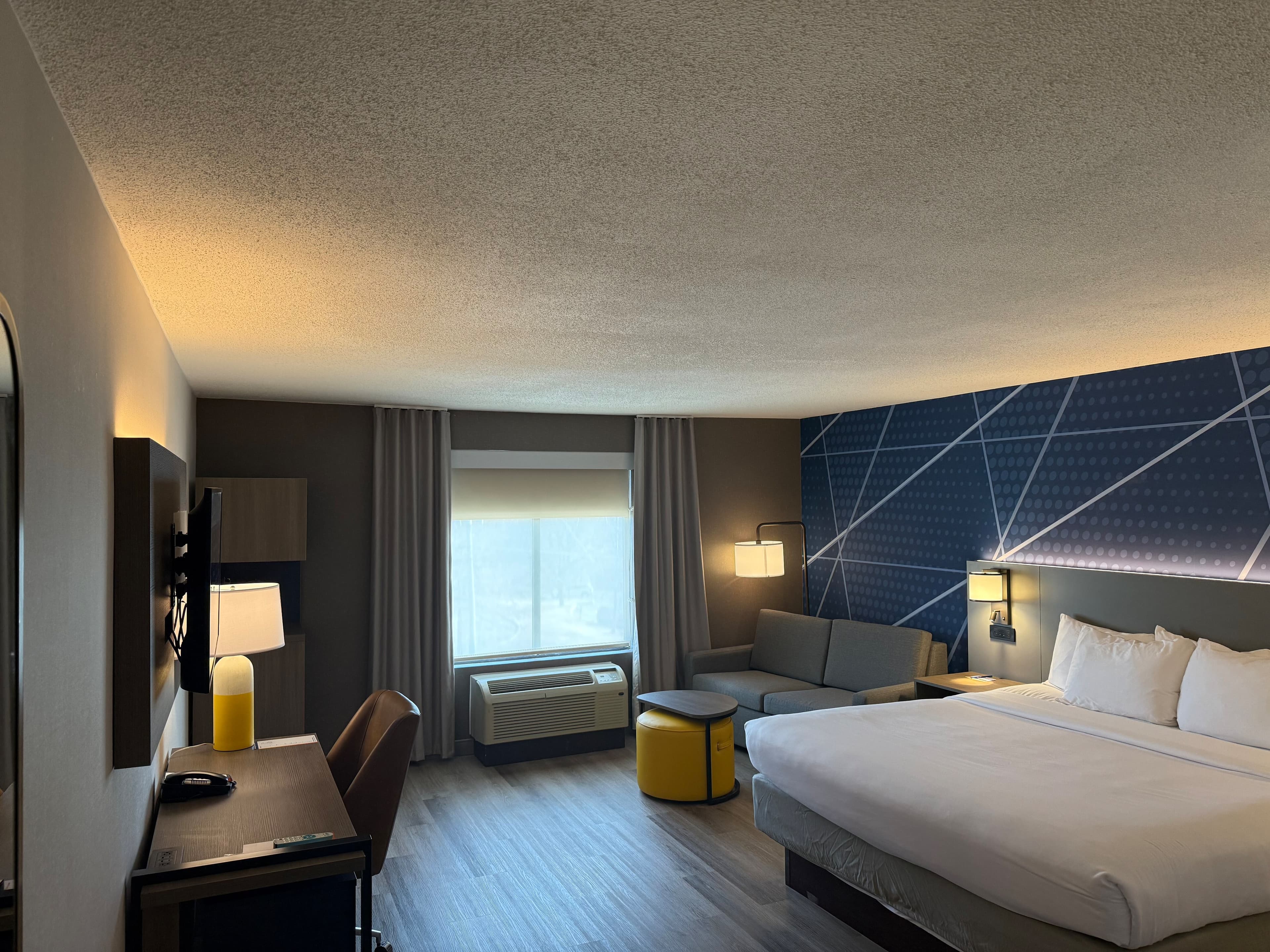 Comfort Inn & Suites Danbury-Bethel - Image 5