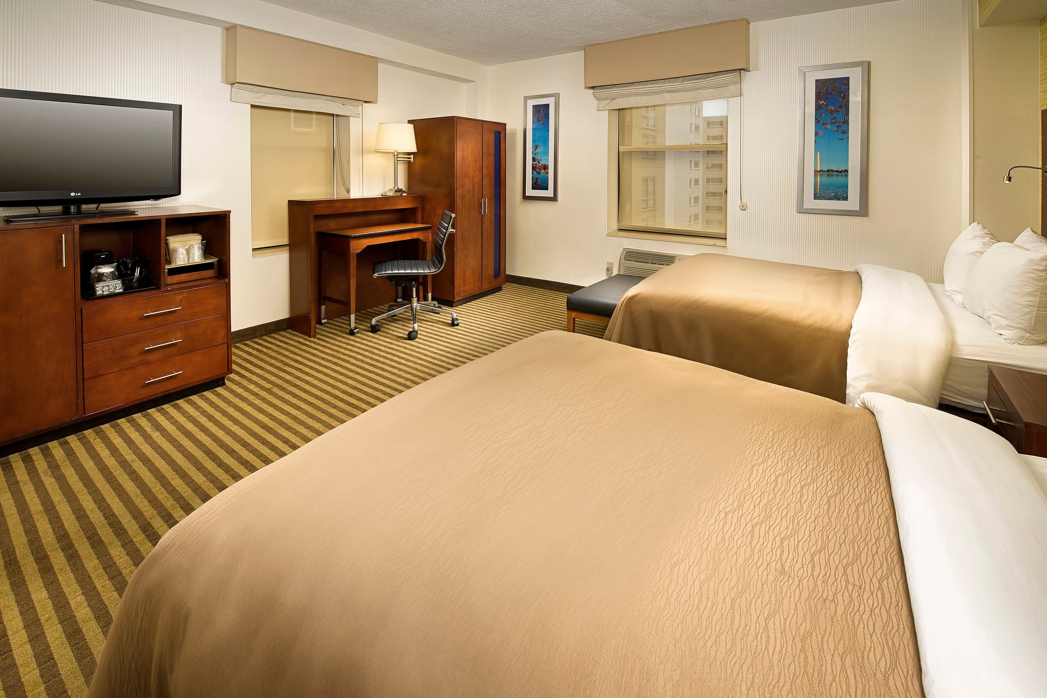 Comfort Inn Downtown DC/Convention Center - Image 4