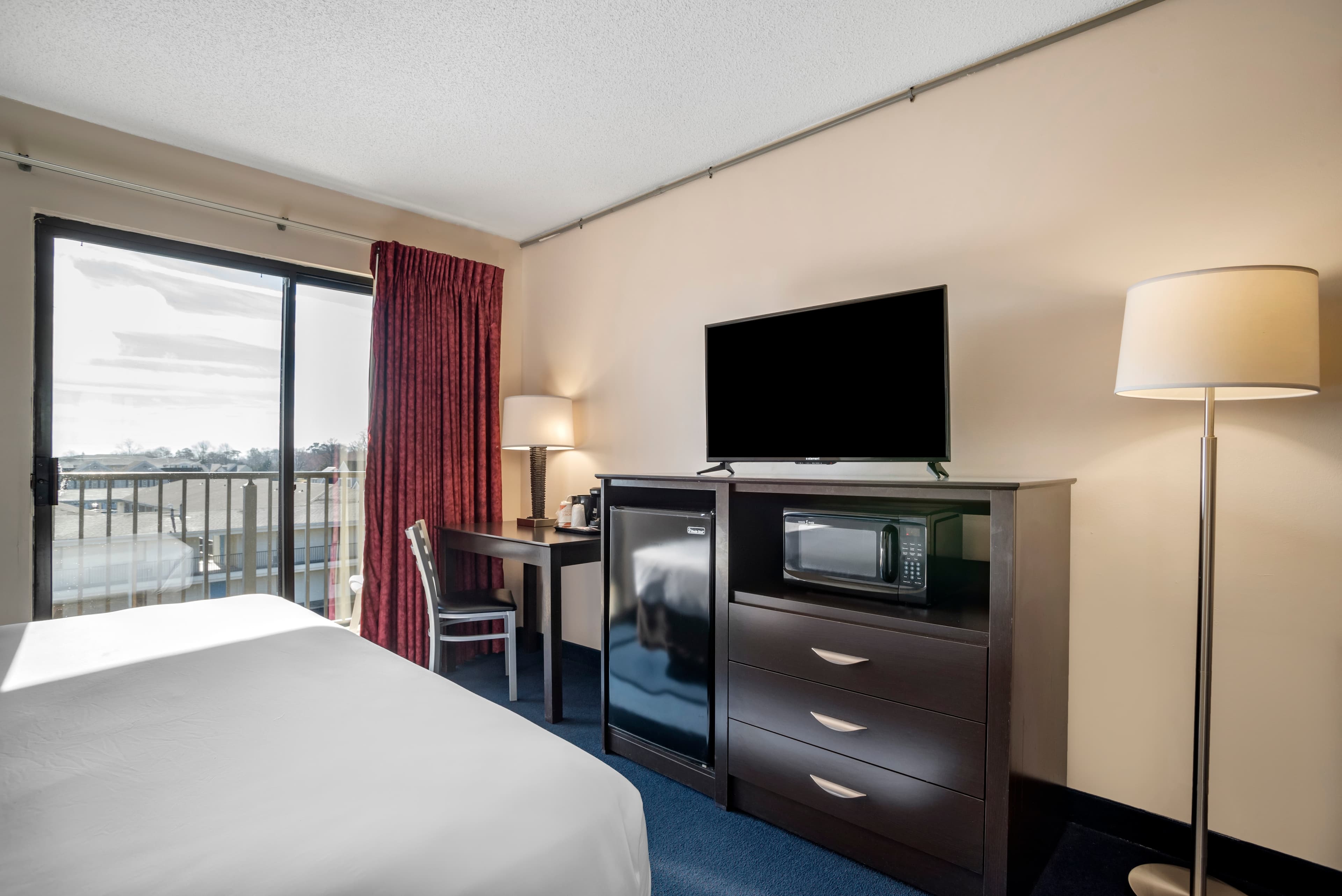 Econo Lodge Inn & Suites Rehoboth Beach — 19