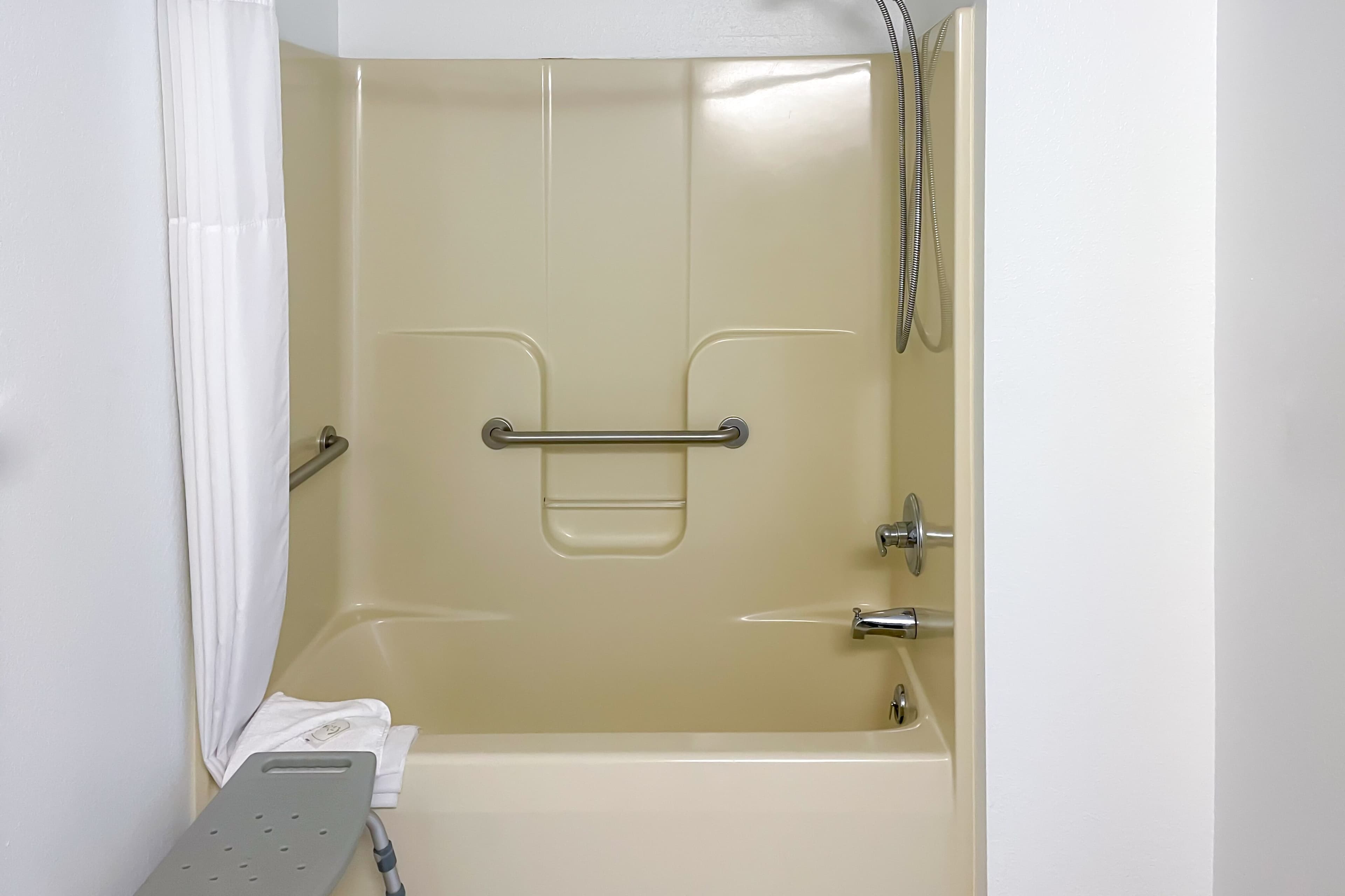 Quality Inn & Suites Georgetown - Seaford - Image 2