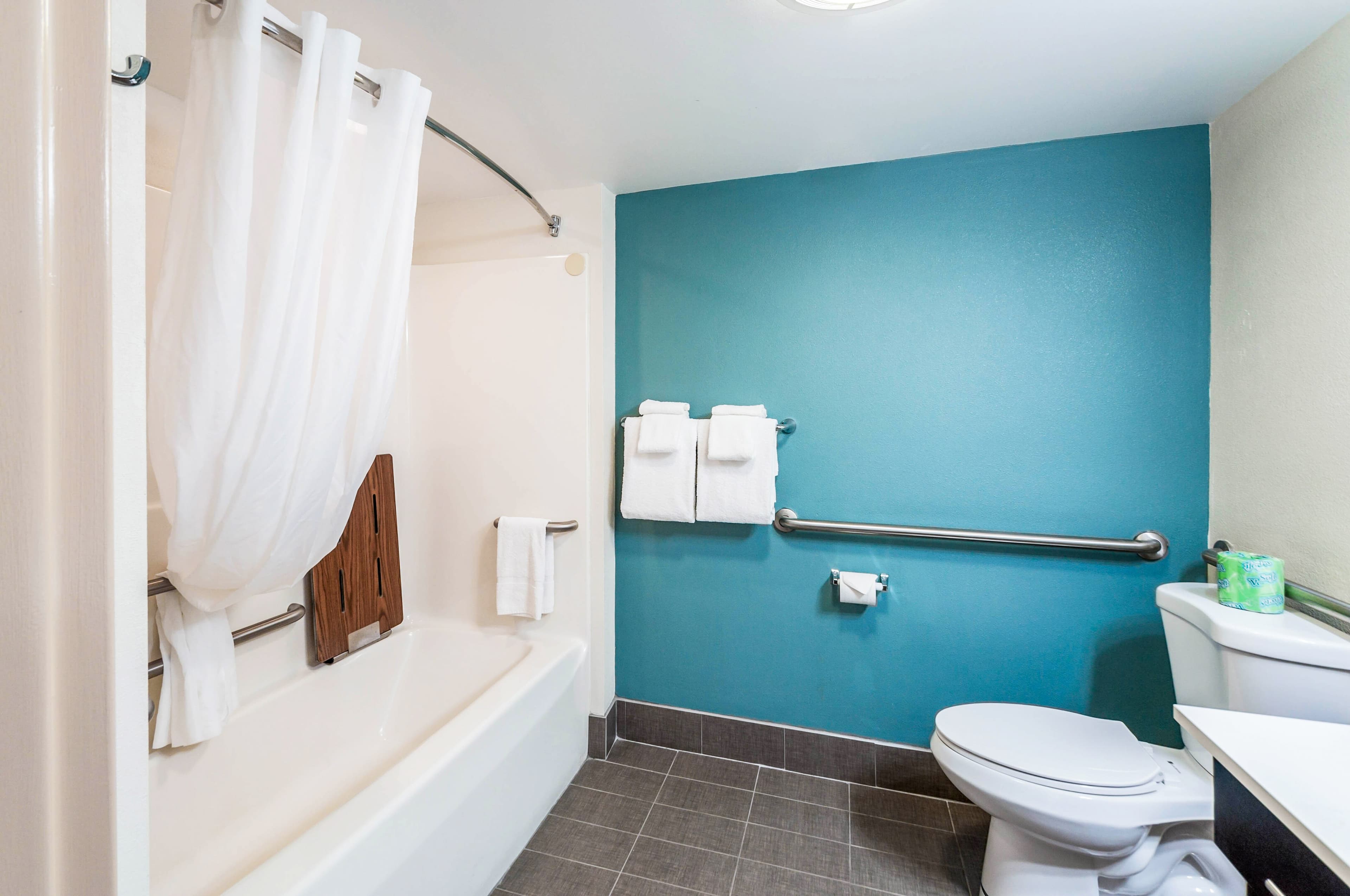 Sleep Inn & Suites Rehoboth Beach - Image 4