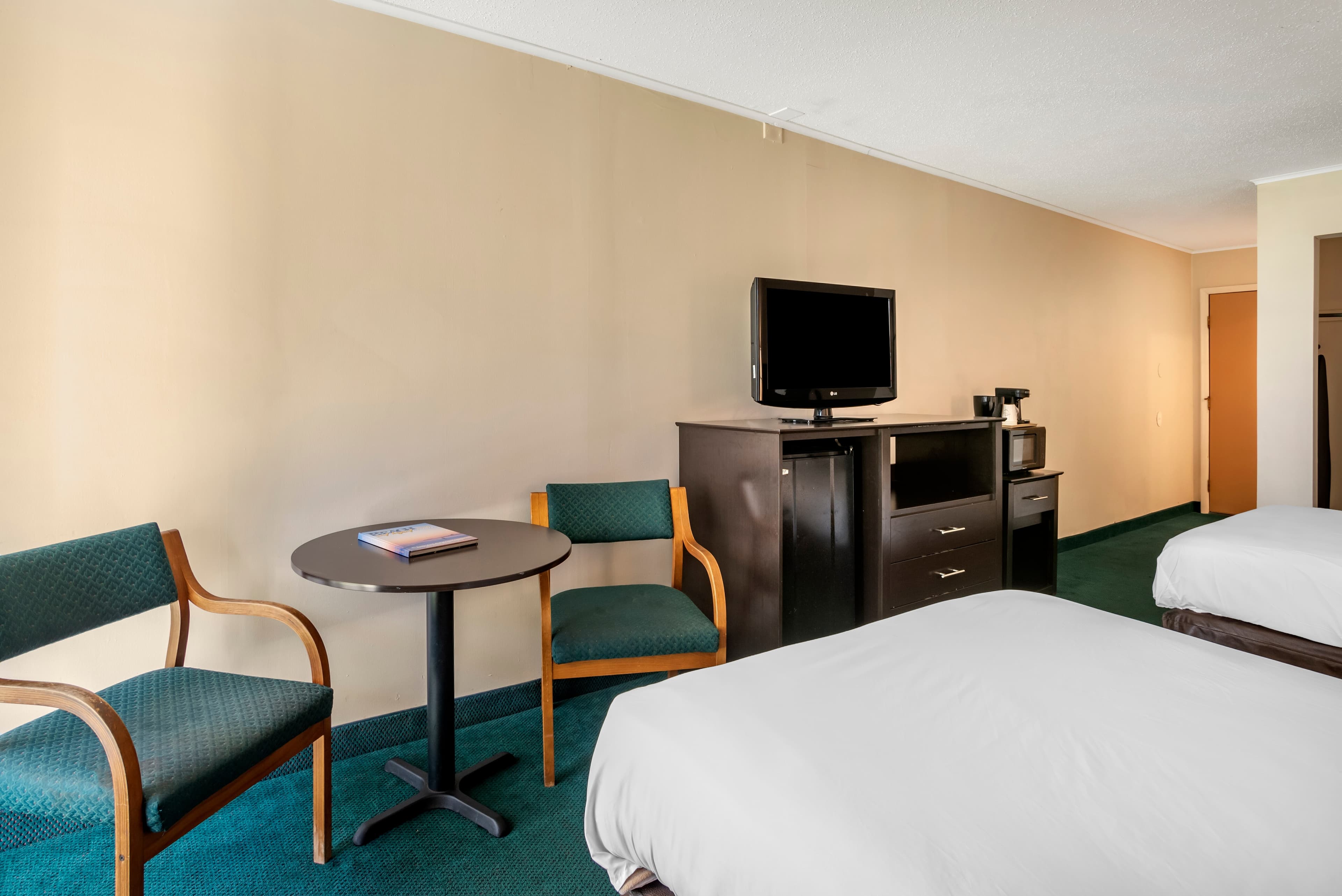Rodeway Inn & Suites Rehoboth Beach - Image 3