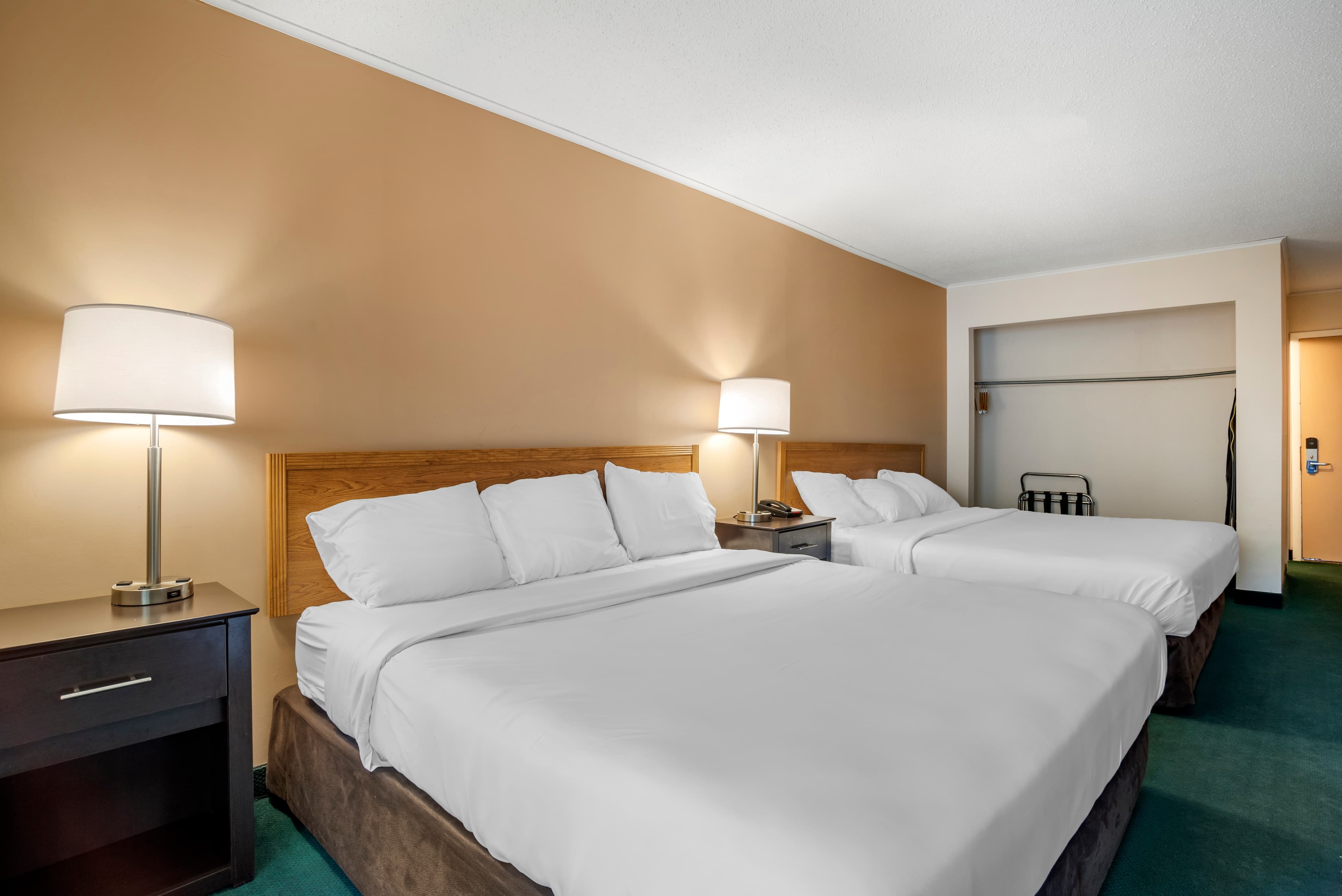 Rodeway Inn & Suites Rehoboth Beach — 10