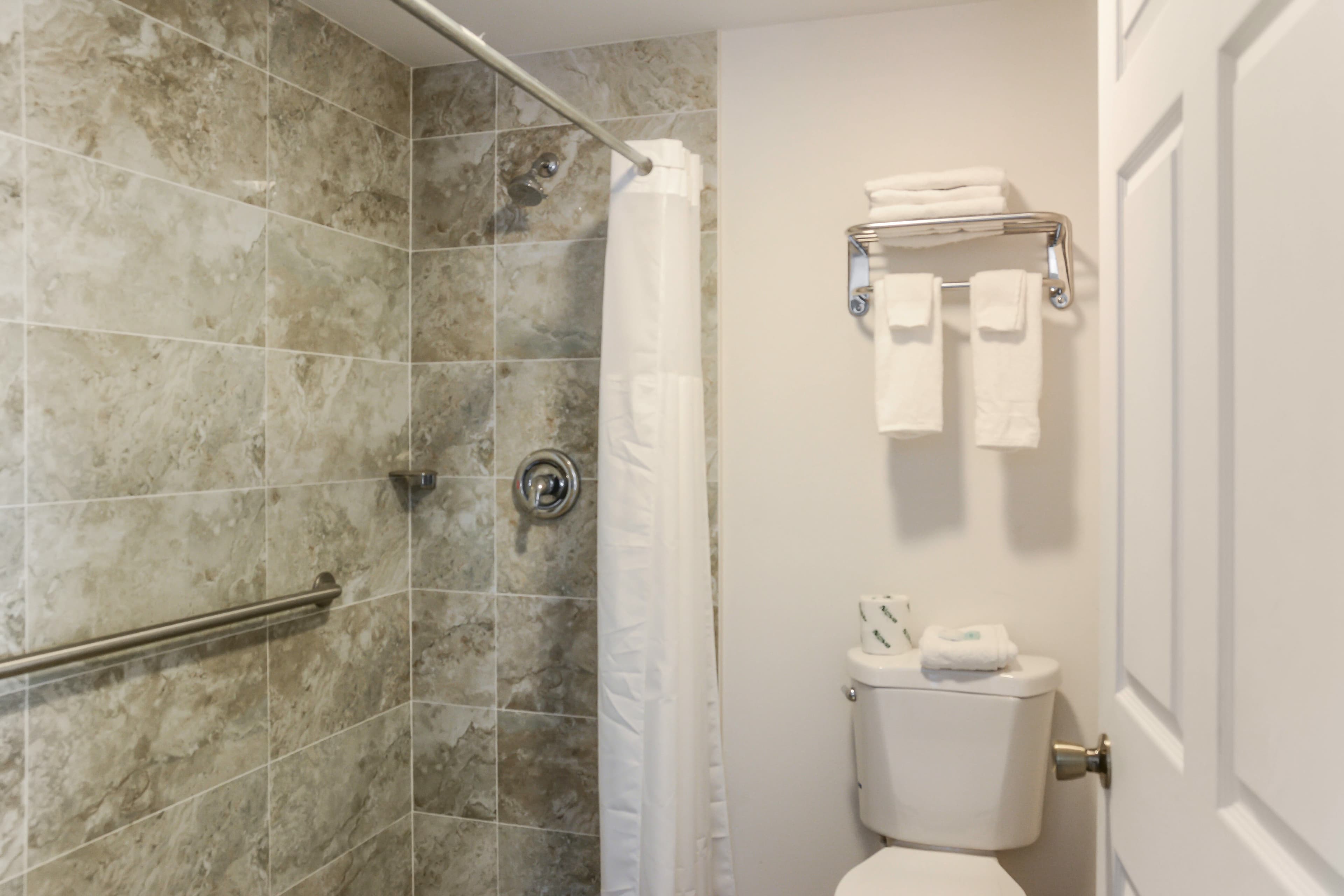 Rodeway Inn Milford - Image 5