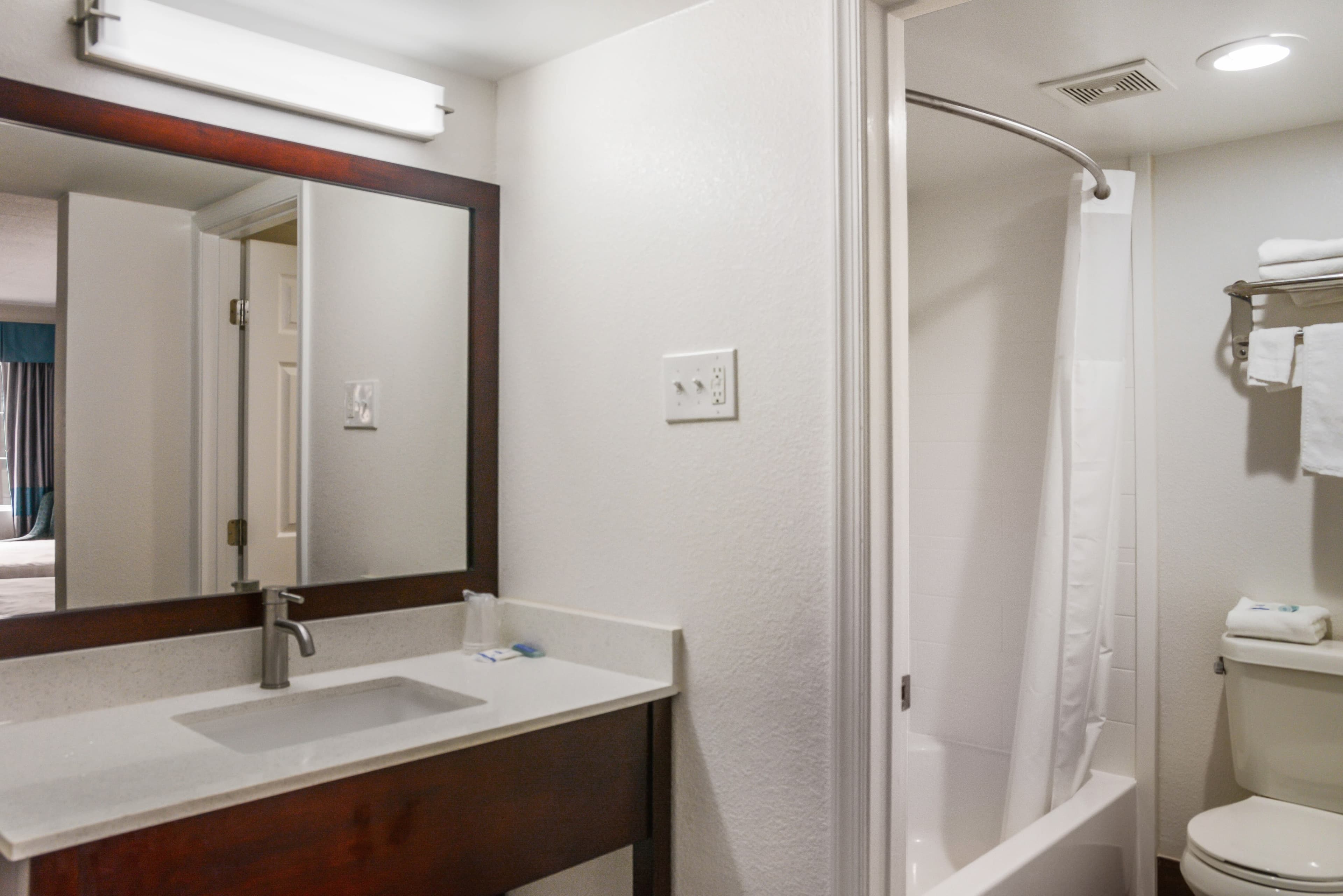 Rodeway Inn Milford — 14