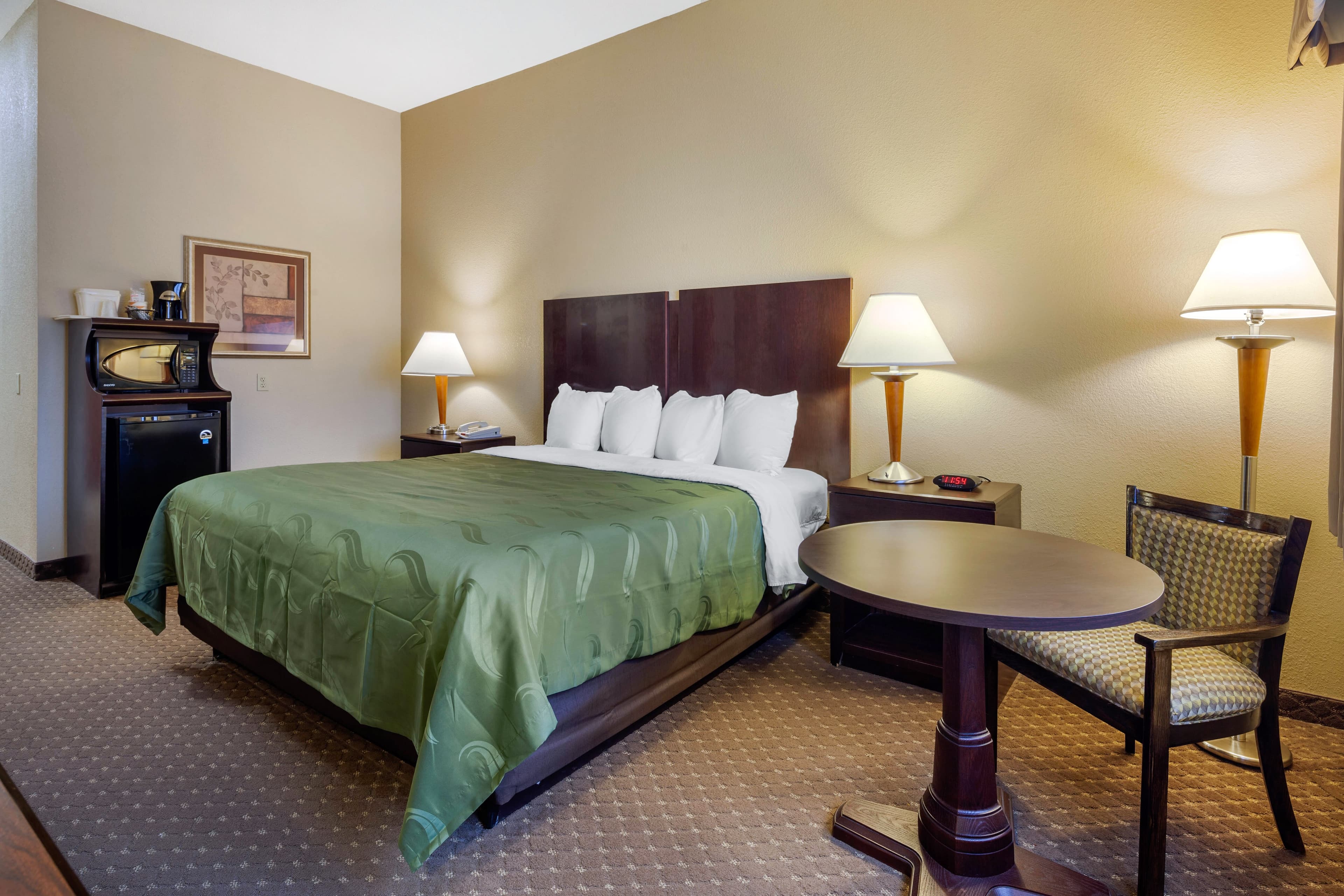 Quality Inn Smyrna - Image 4