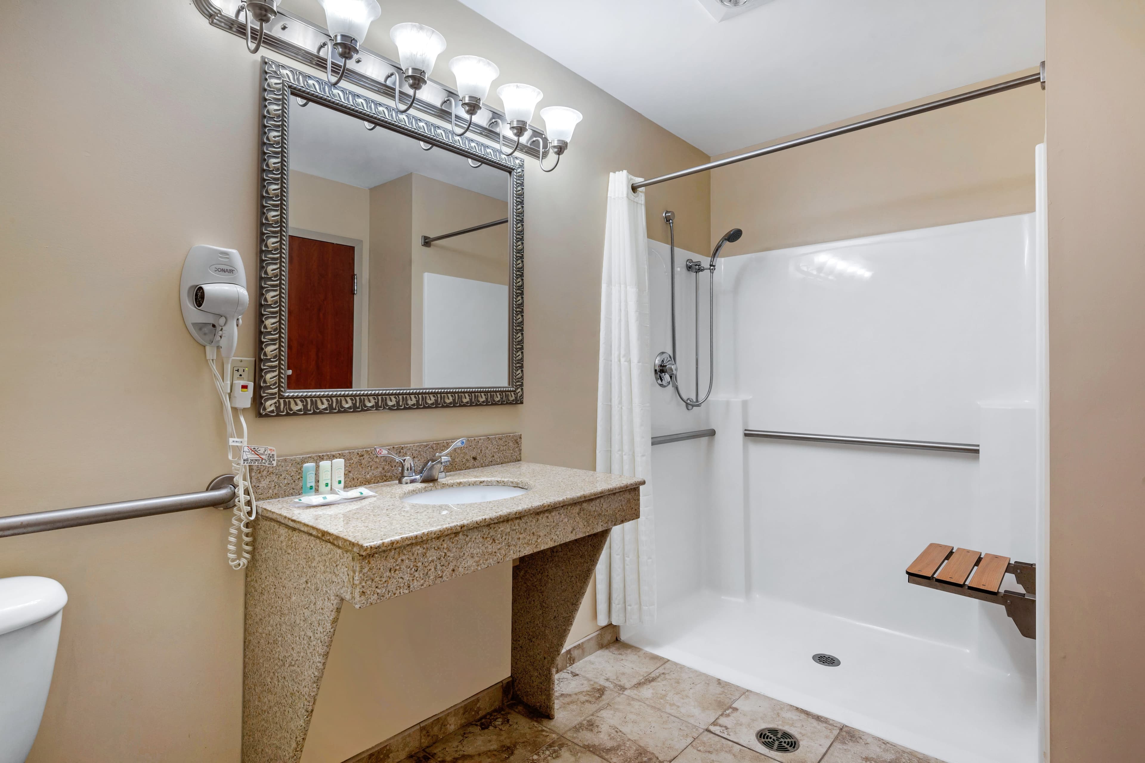 Quality Inn Smyrna — 12