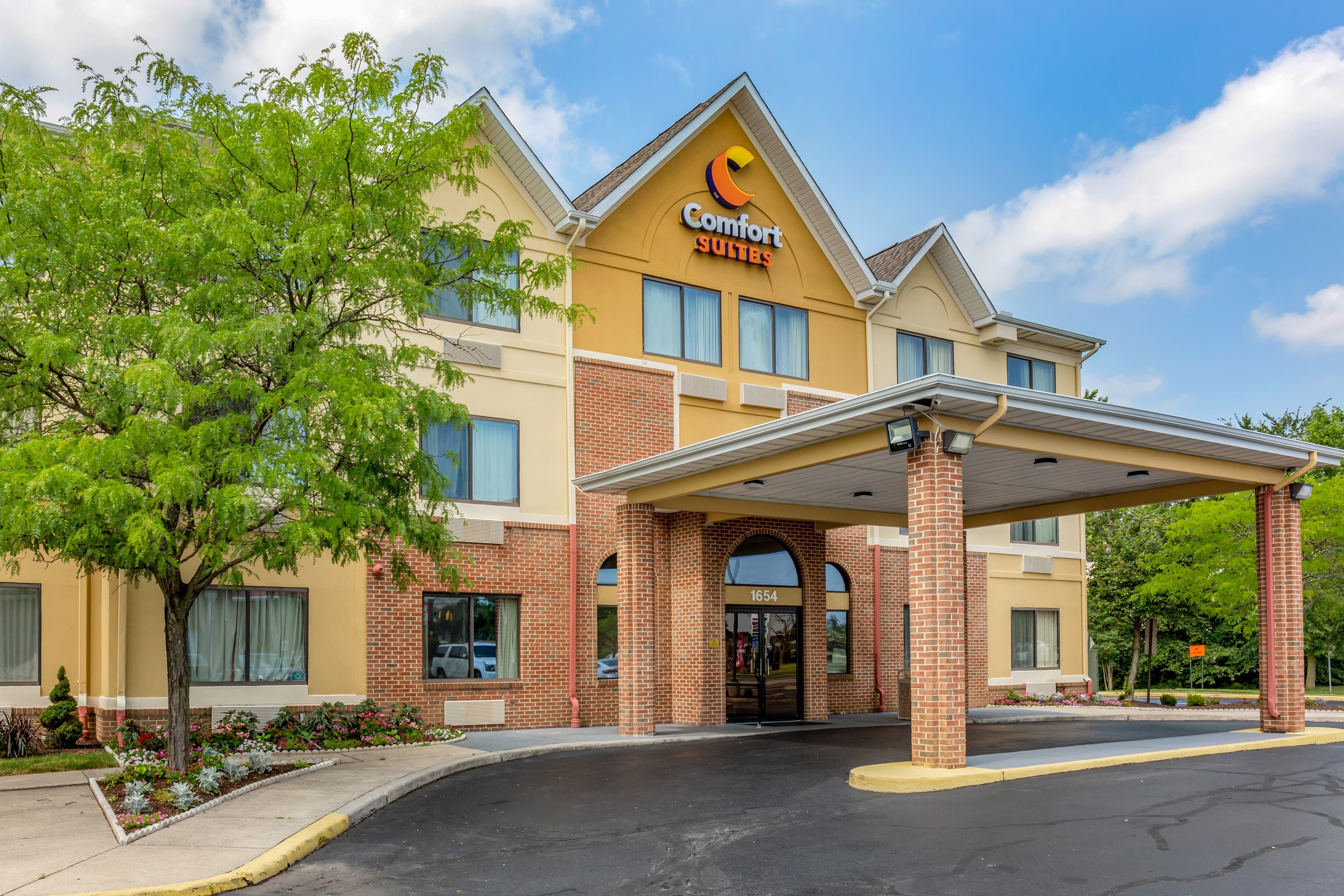 Comfort Suites Dover University Area - Image 1