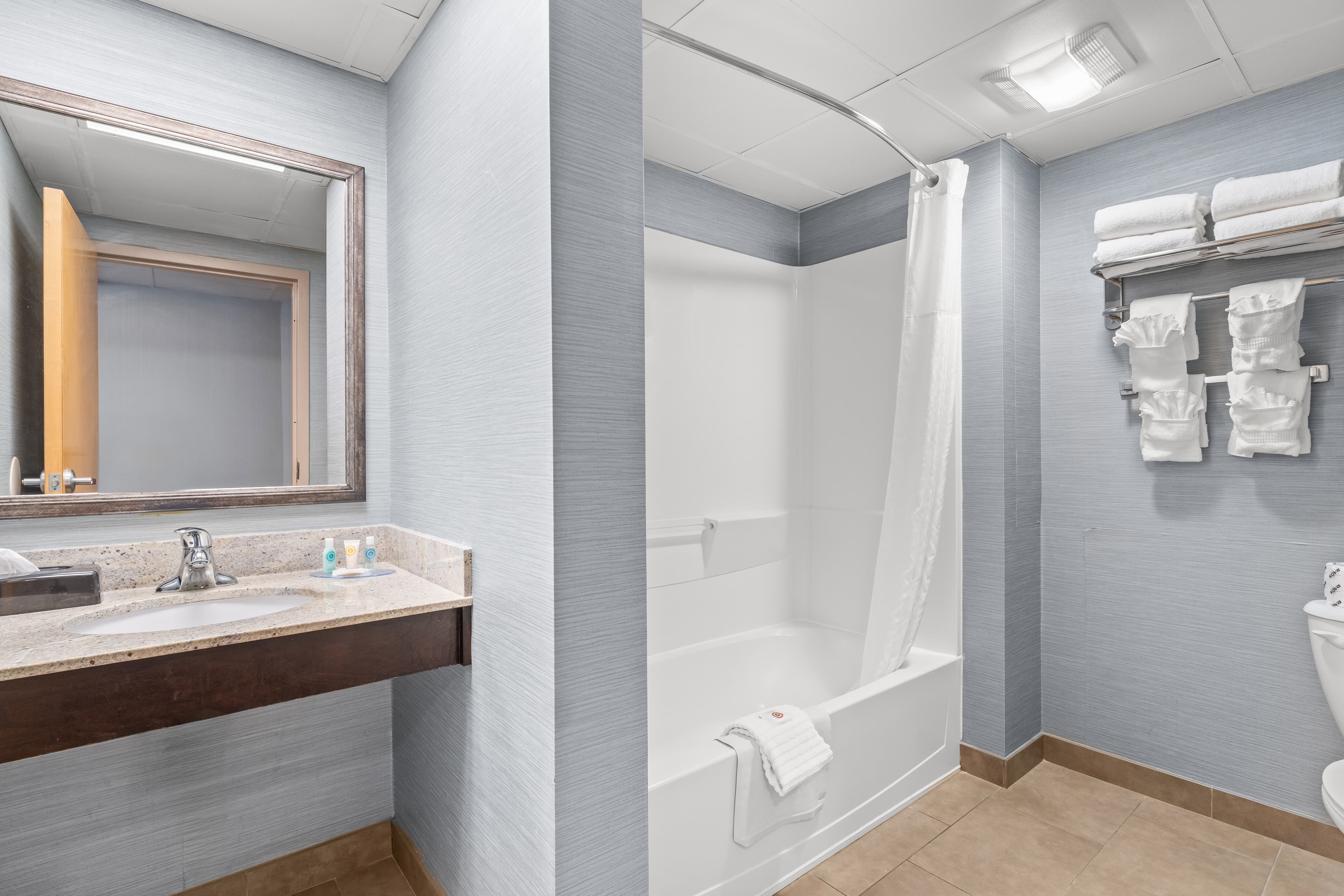 Comfort Inn Rehoboth Beach — 11