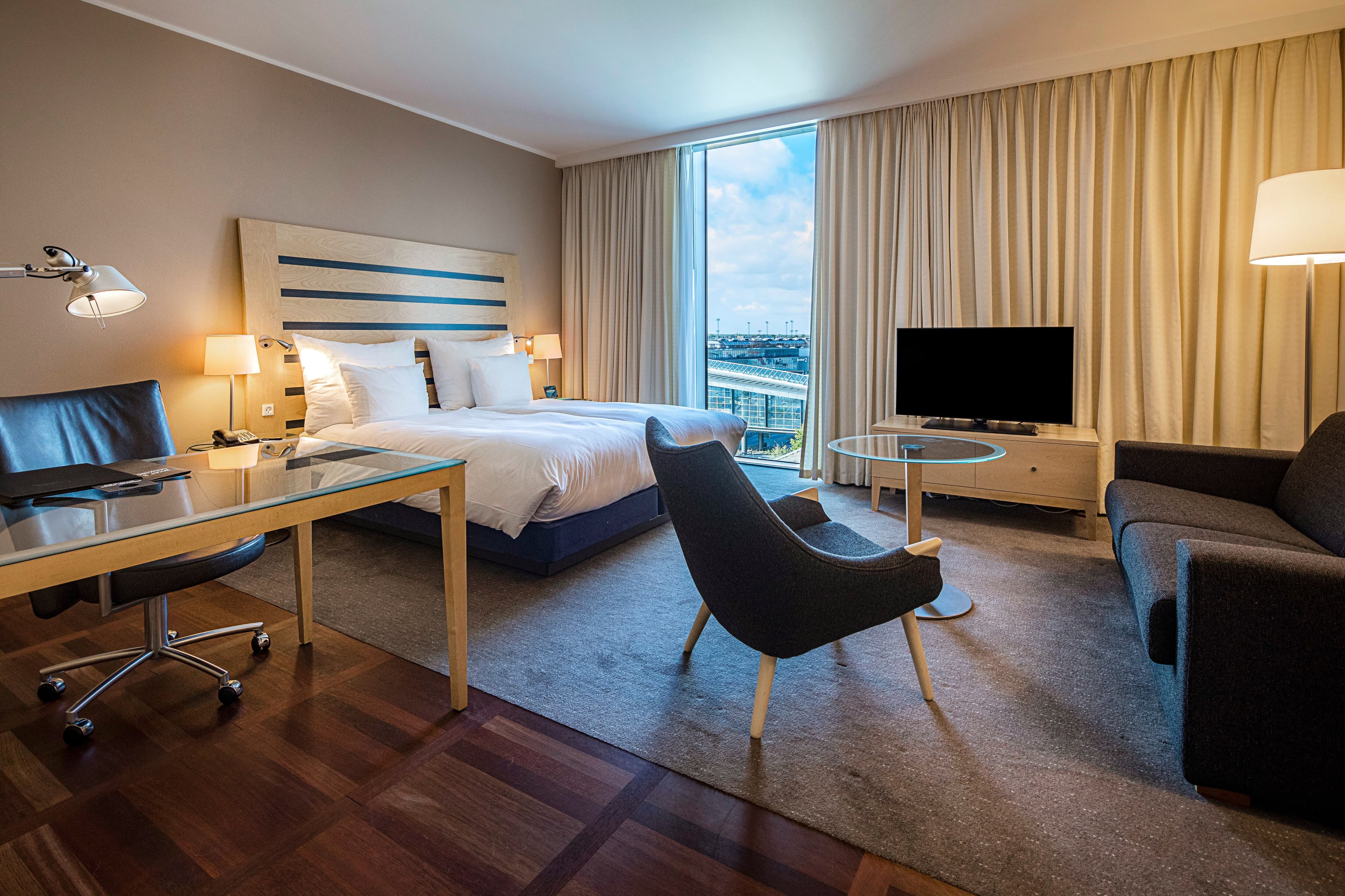 Clarion Hotel Copenhagen Airport - Image 2