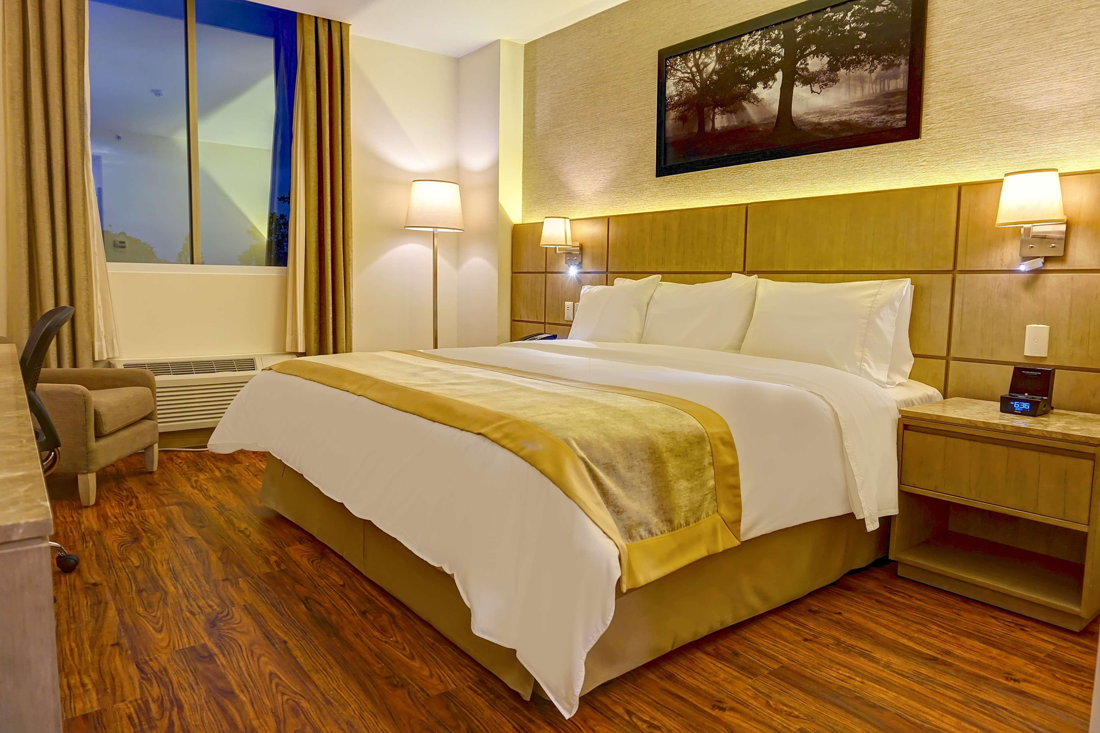 Radisson Hotel Guayaquil - Image 4