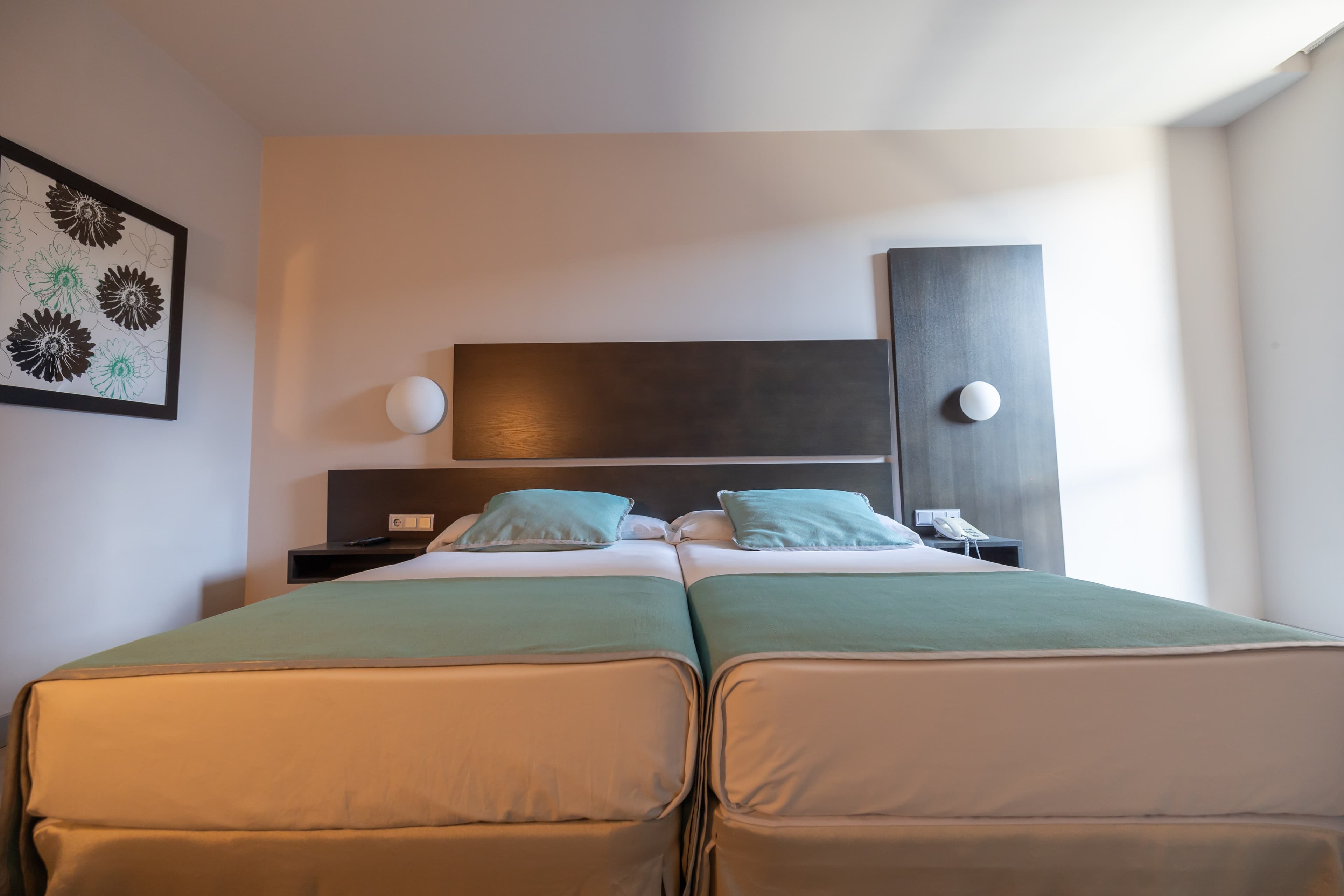 Hotel Ciudad de Ponferrada, an Ascend Collection Hotel - Image 2
