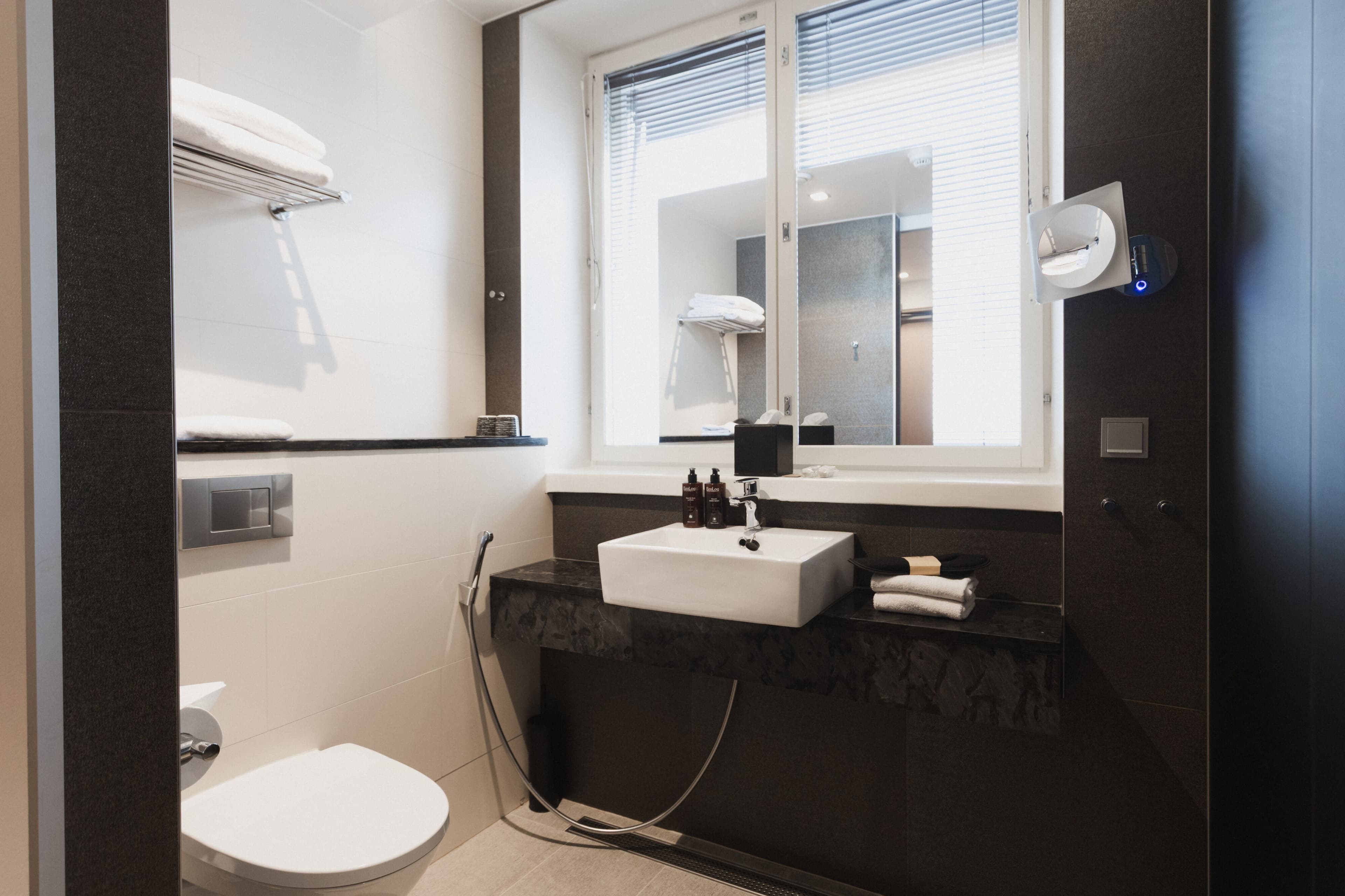 Home Hotel Jugend — 12