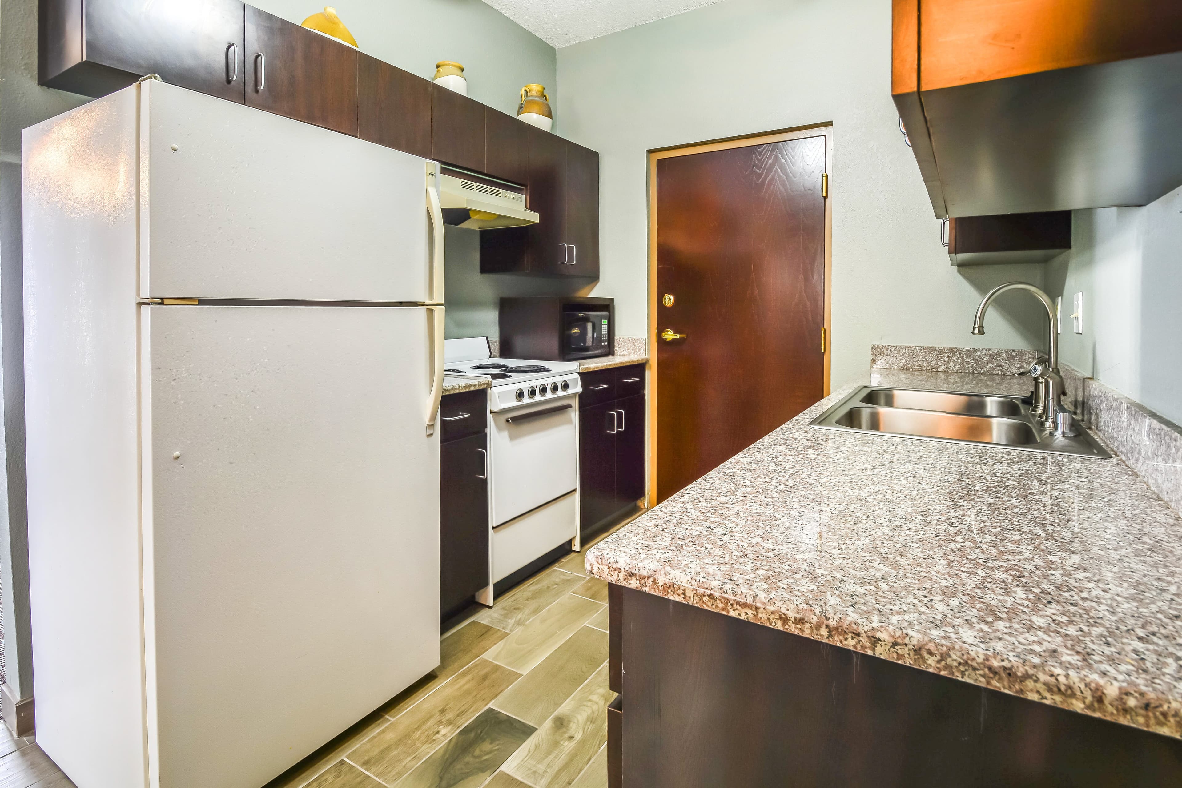 Comfort Suites Tampa - Brandon - Image 3