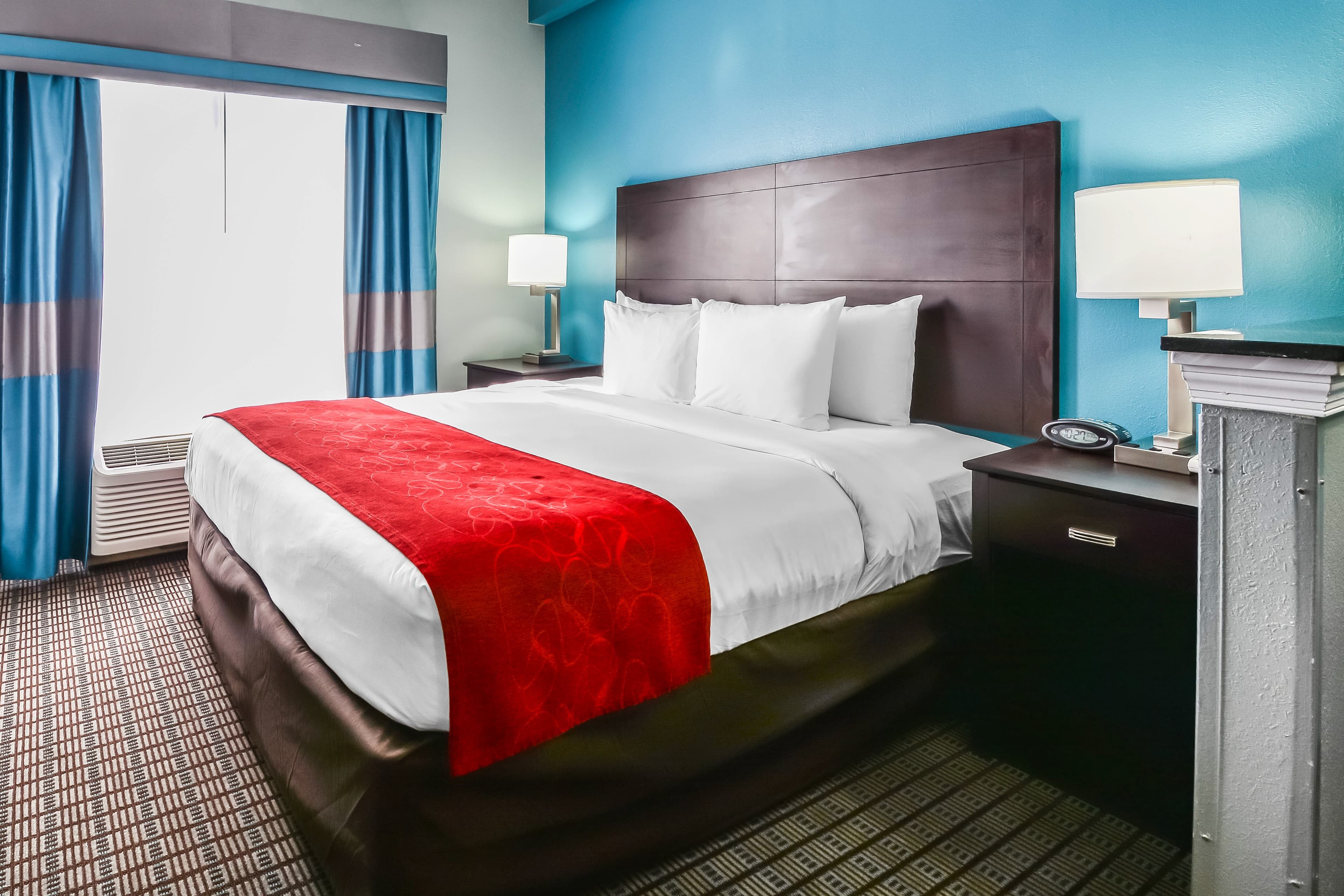Comfort Suites Tampa - Brandon — 9
