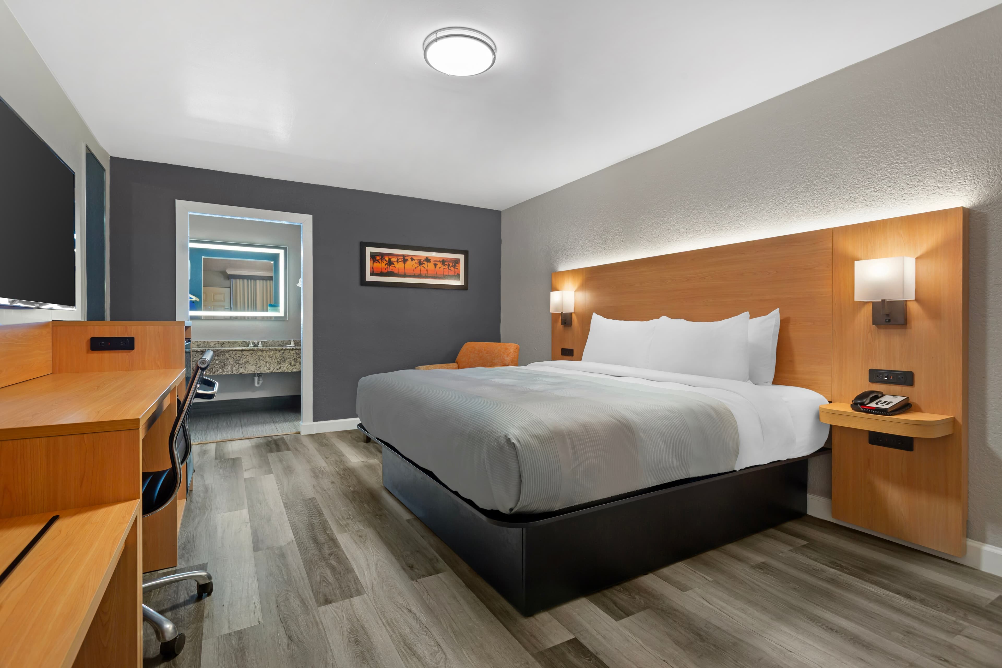 Quality Inn and Conference Center Tampa-Brandon — 10