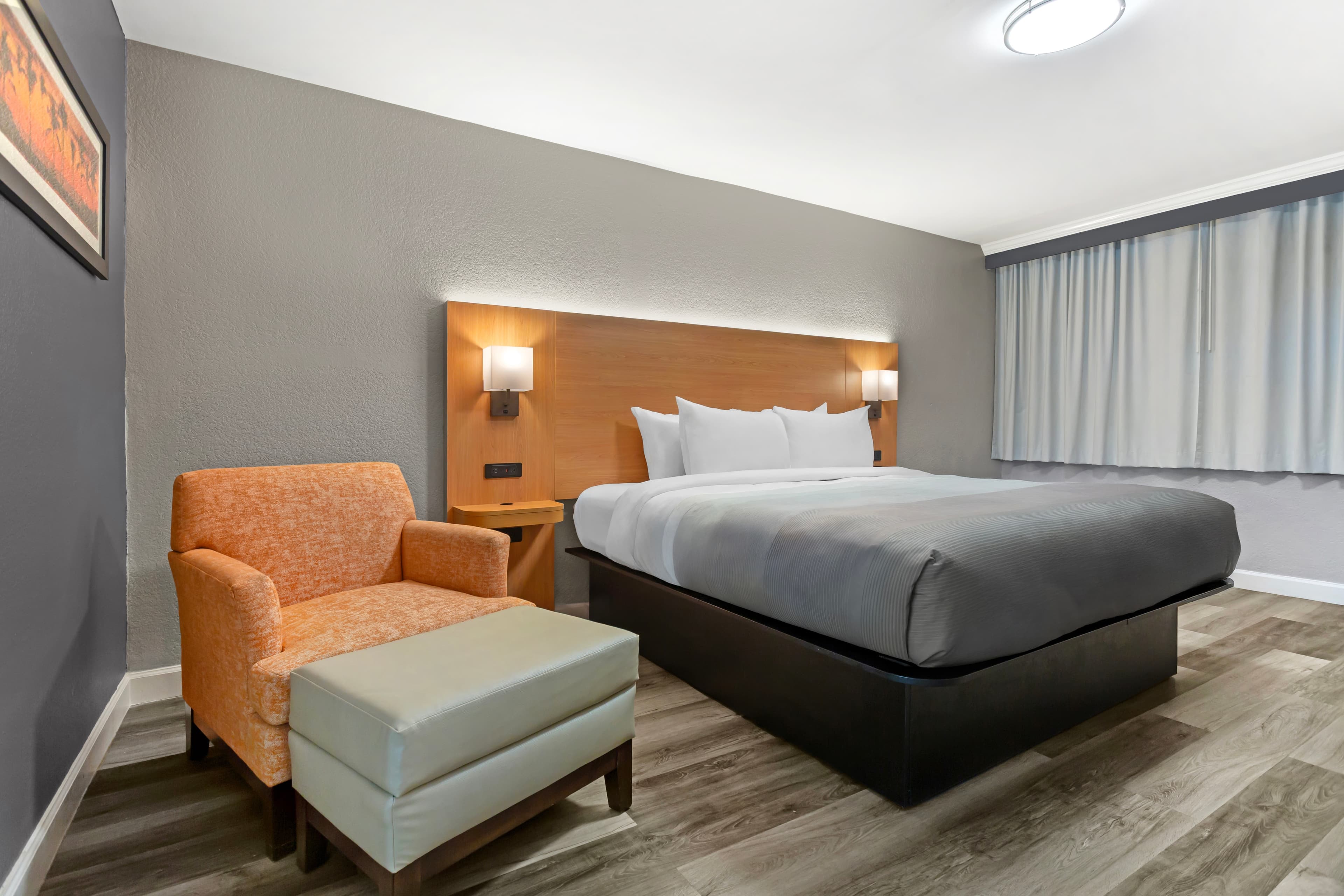 Quality Inn and Conference Center Tampa-Brandon — 11