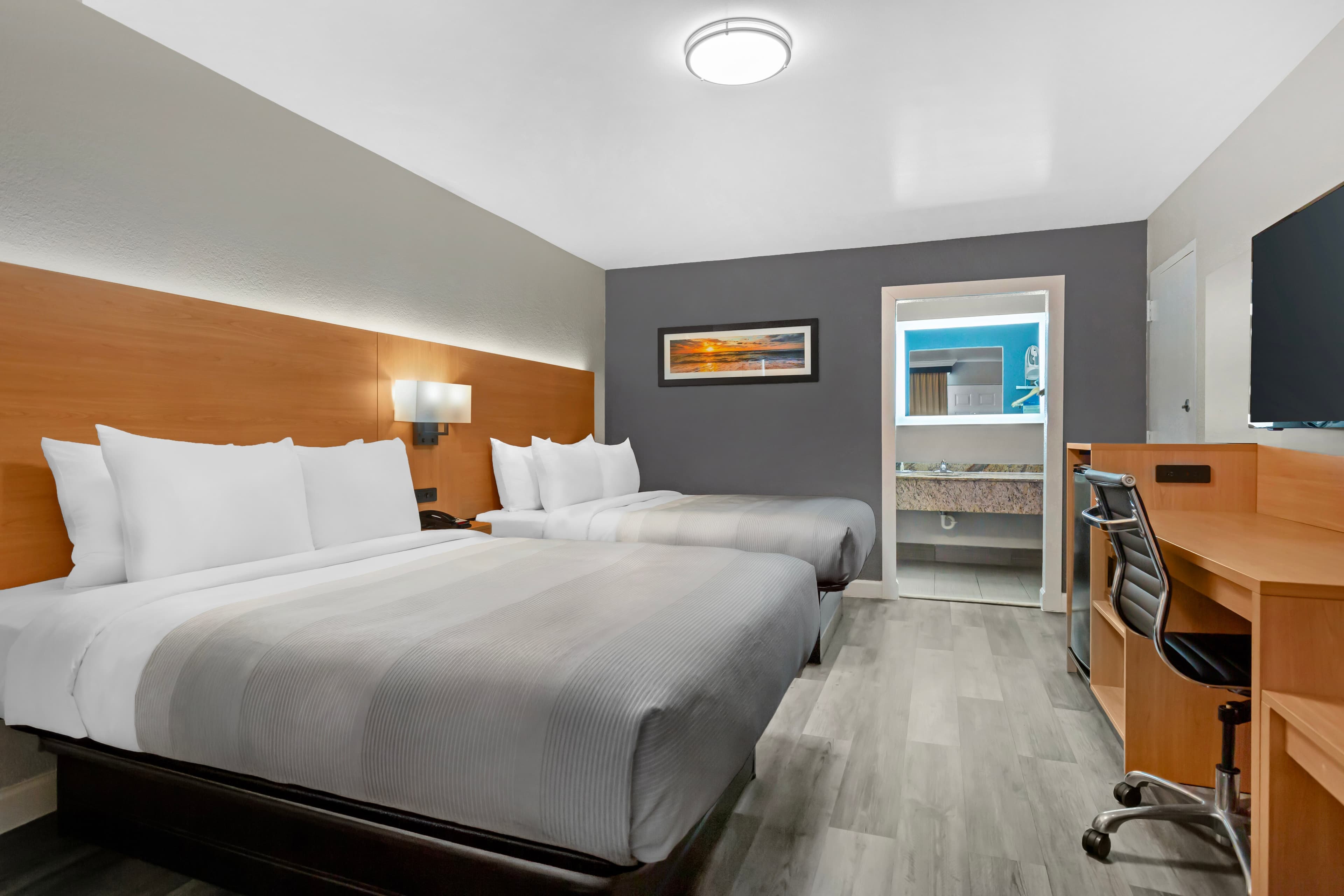 Quality Inn and Conference Center Tampa-Brandon — 14