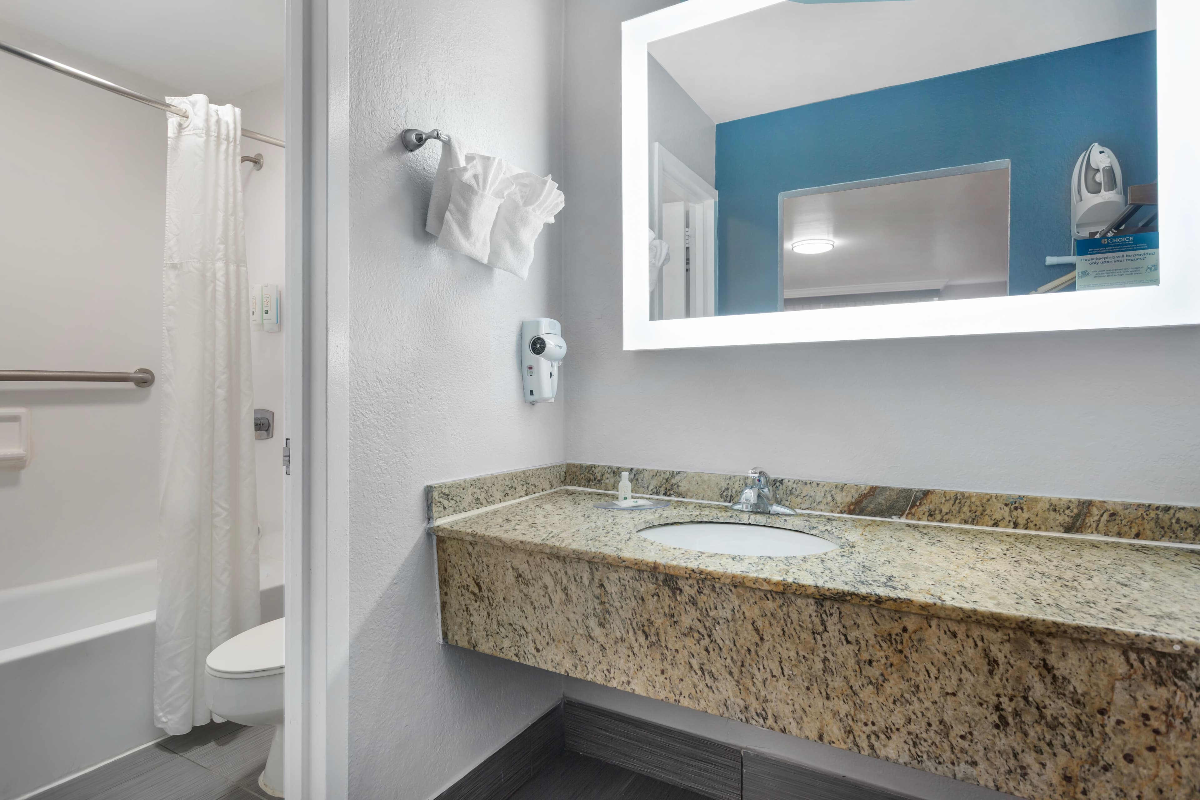 Quality Inn and Conference Center Tampa-Brandon — 17