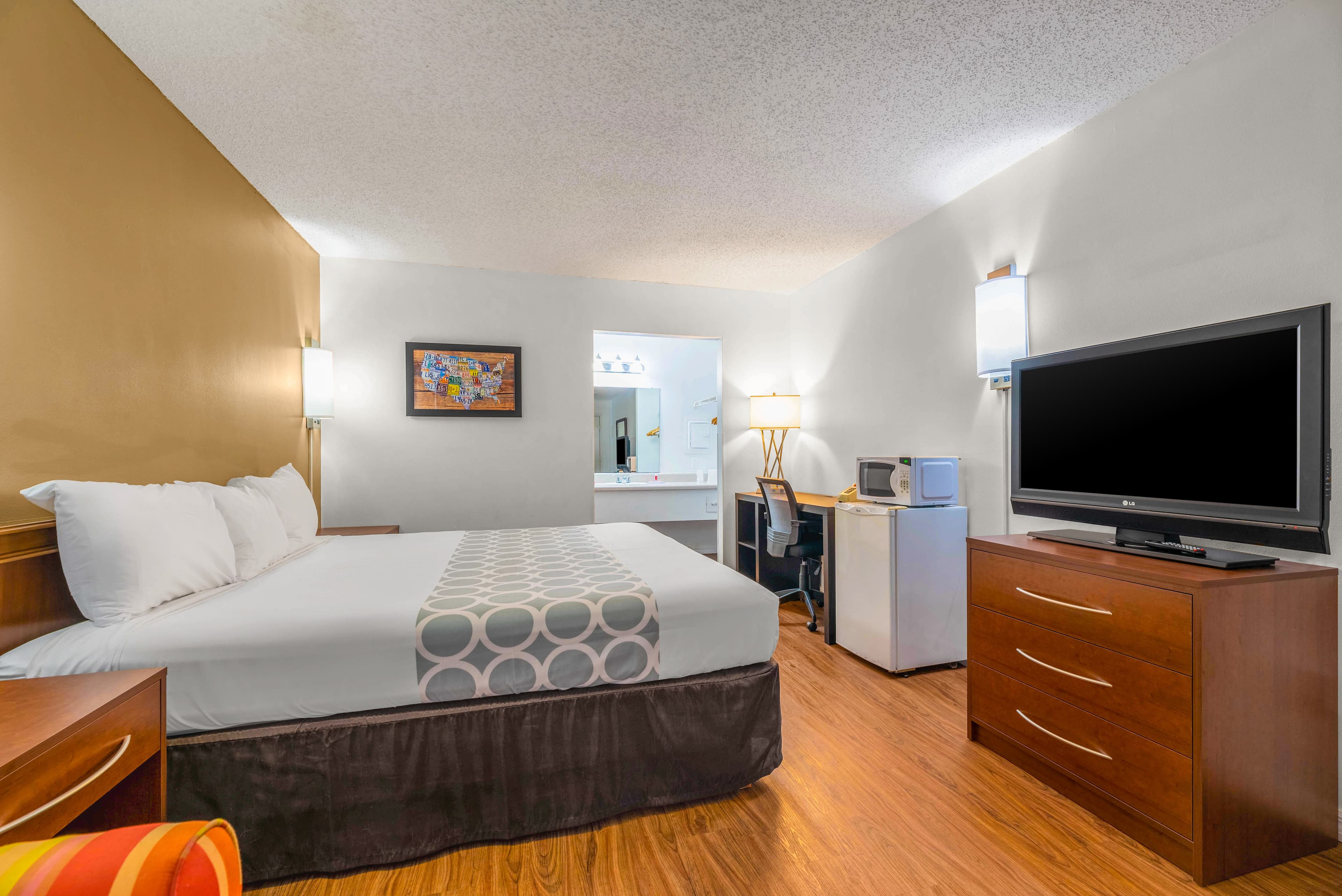 Econo Lodge Crystal River — 9