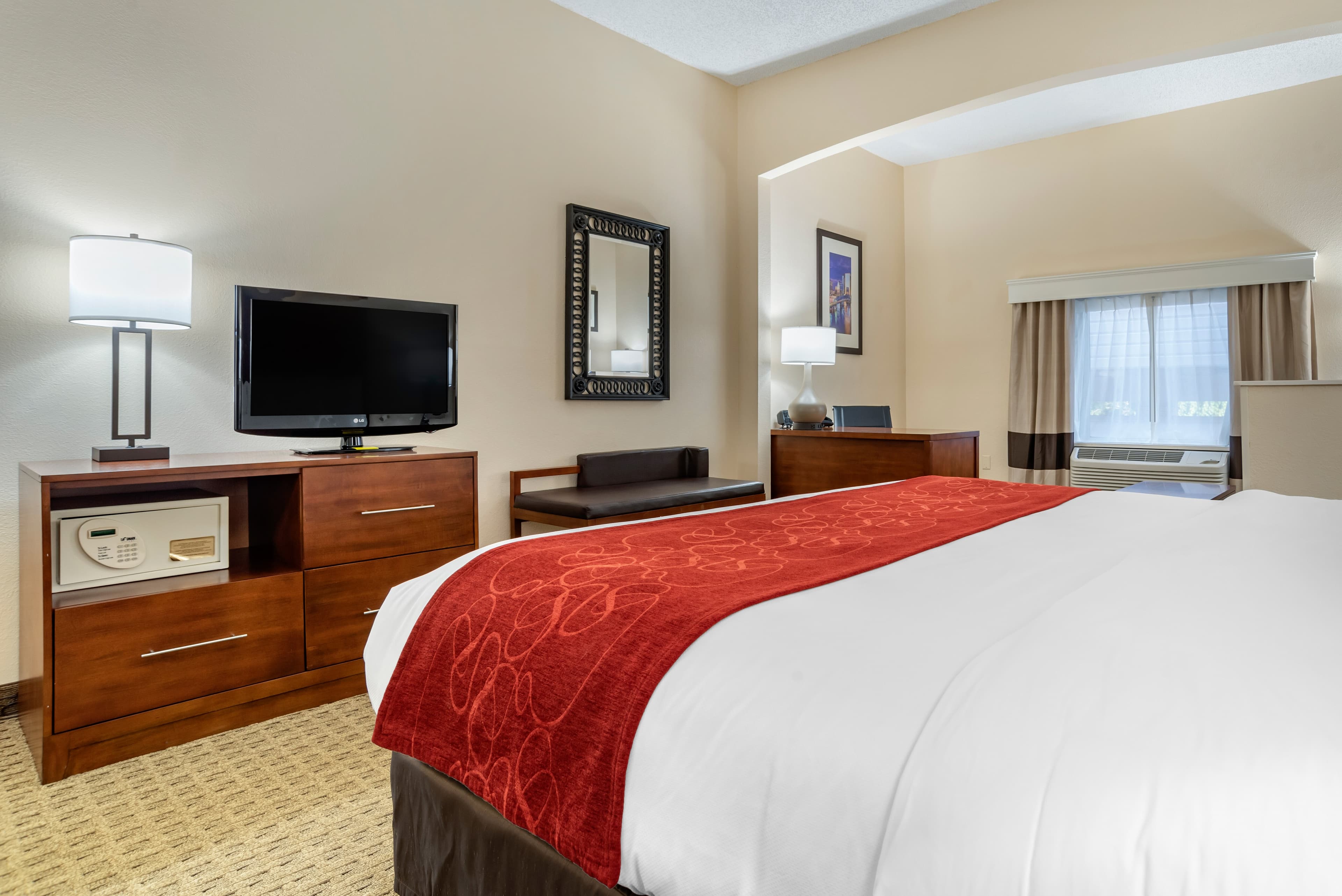Comfort Suites Jacksonville Airport - Image 3