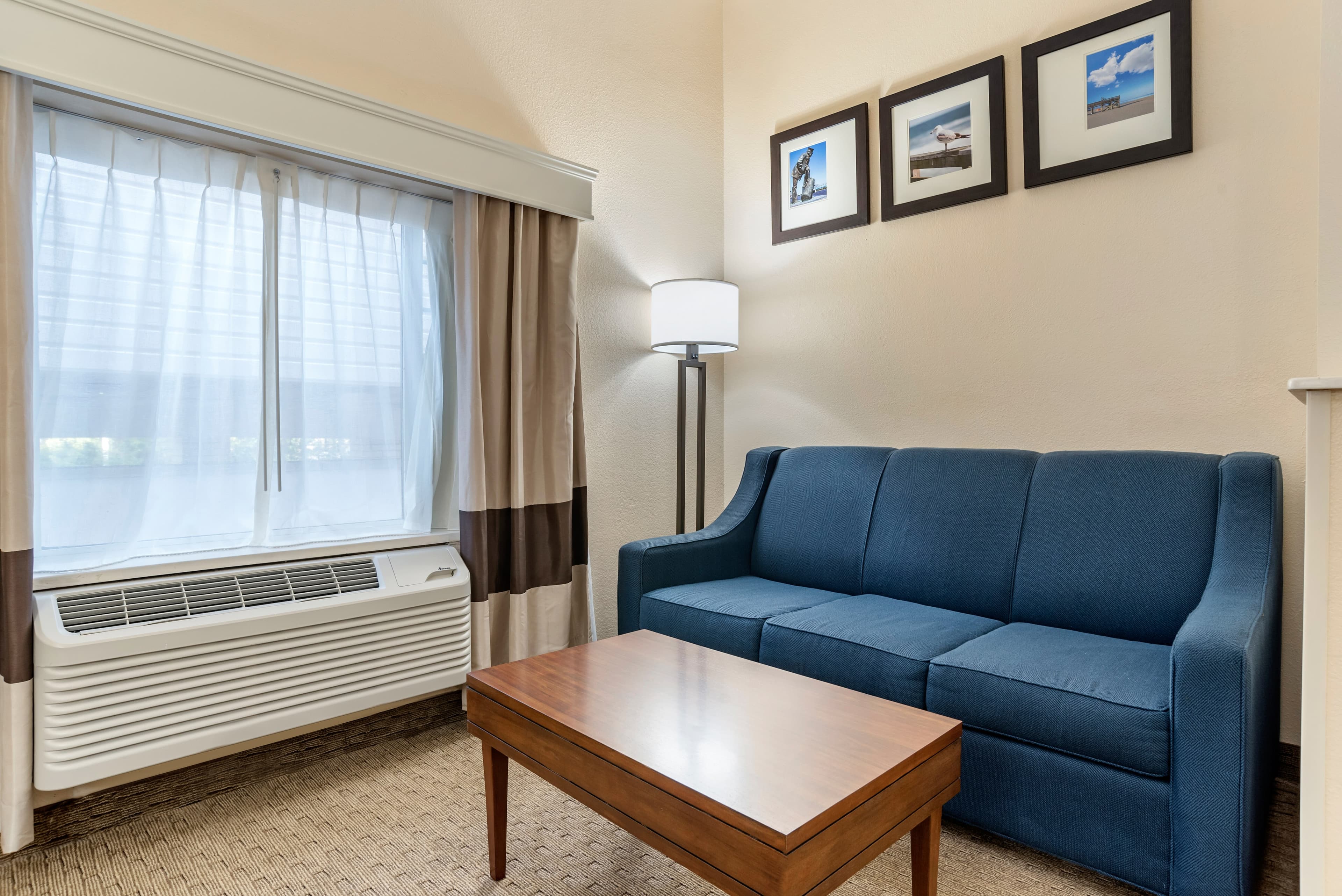 Comfort Suites Jacksonville Airport - Image 5
