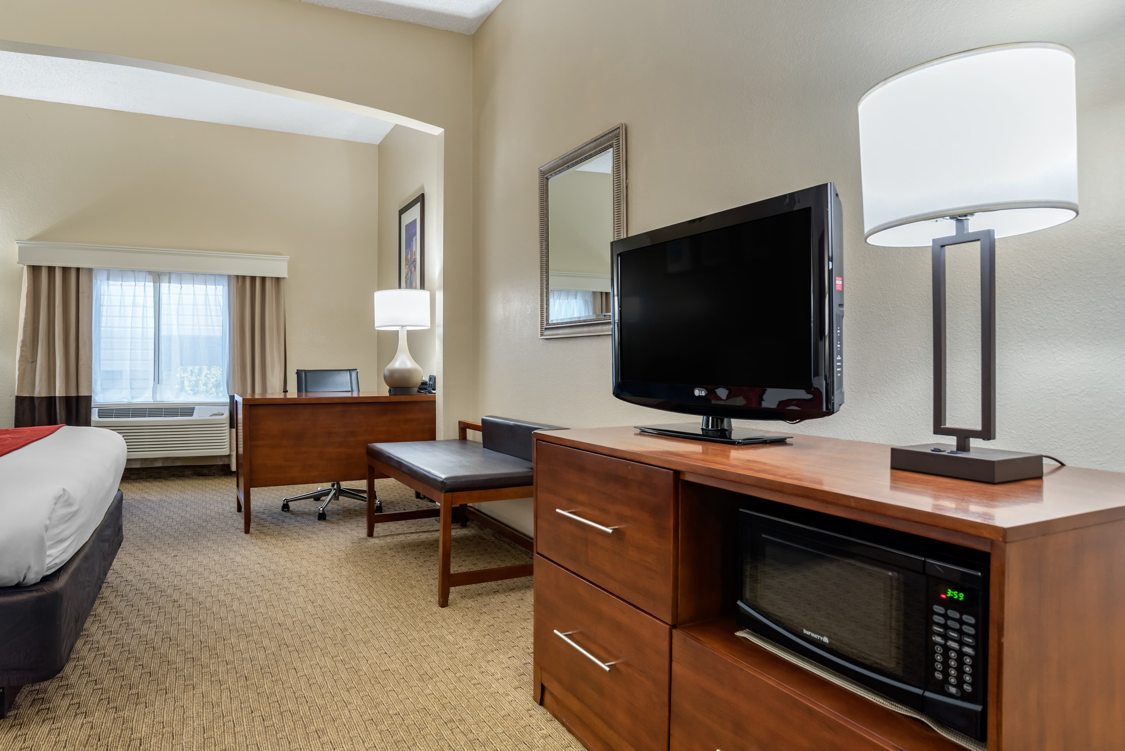 Comfort Suites Jacksonville Airport — 13