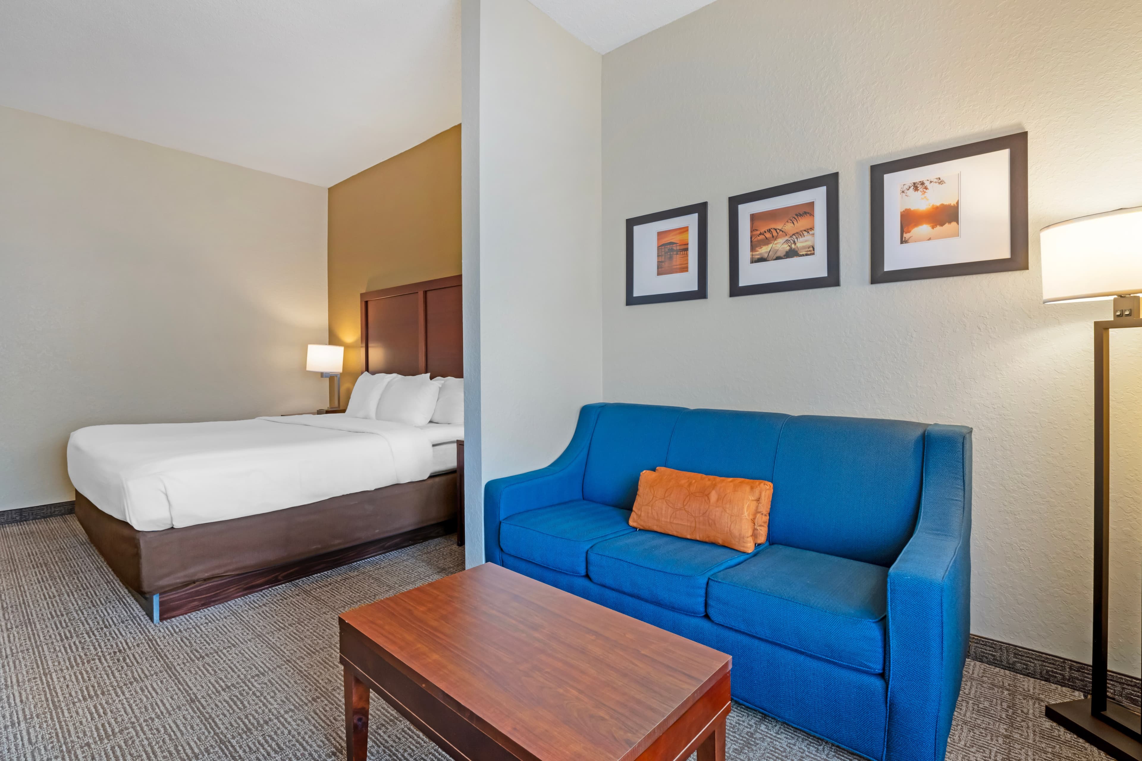 Comfort Suites Downtown — 34