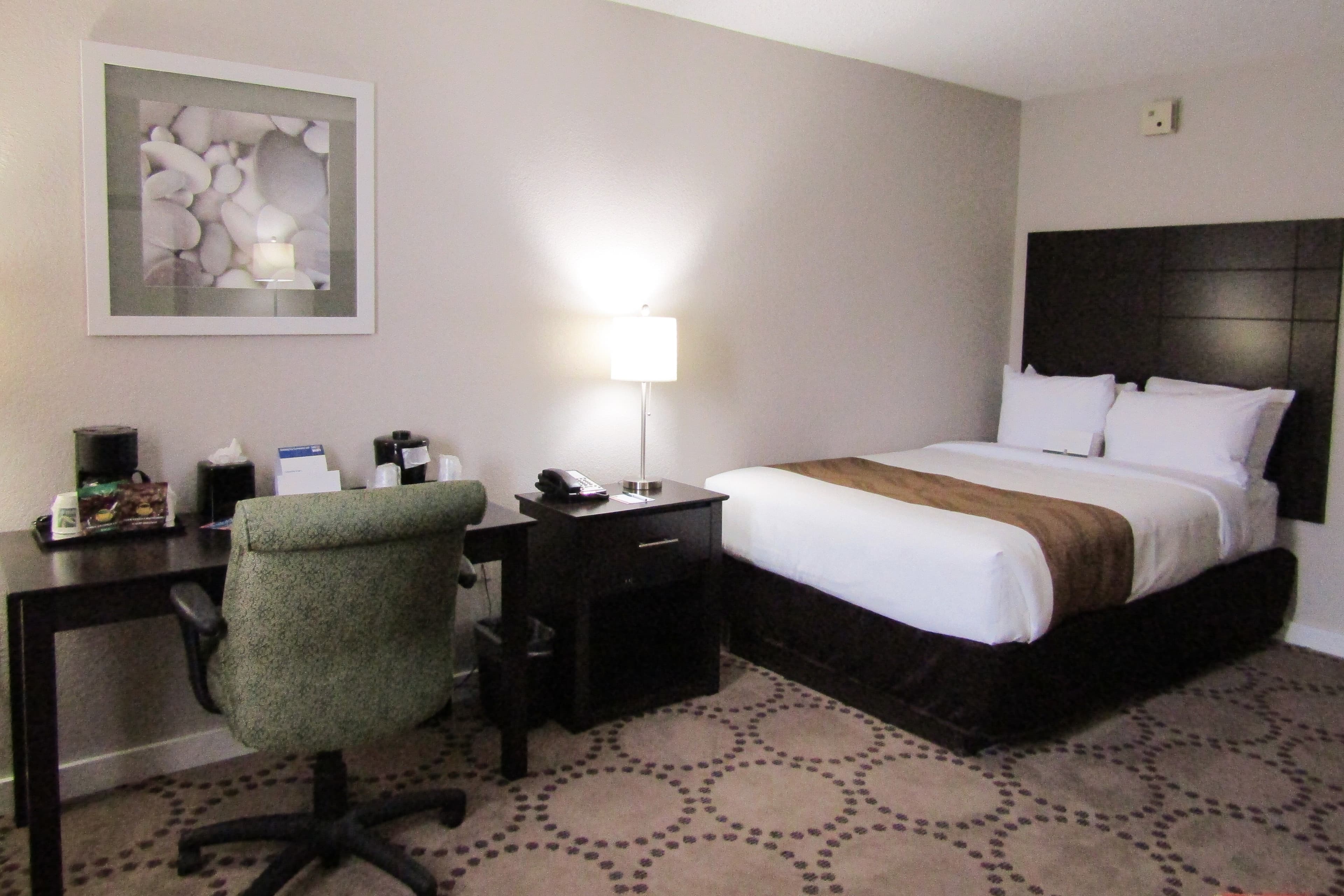 Quality Inn & Suites Kissimmee near Main Gate - Image 3