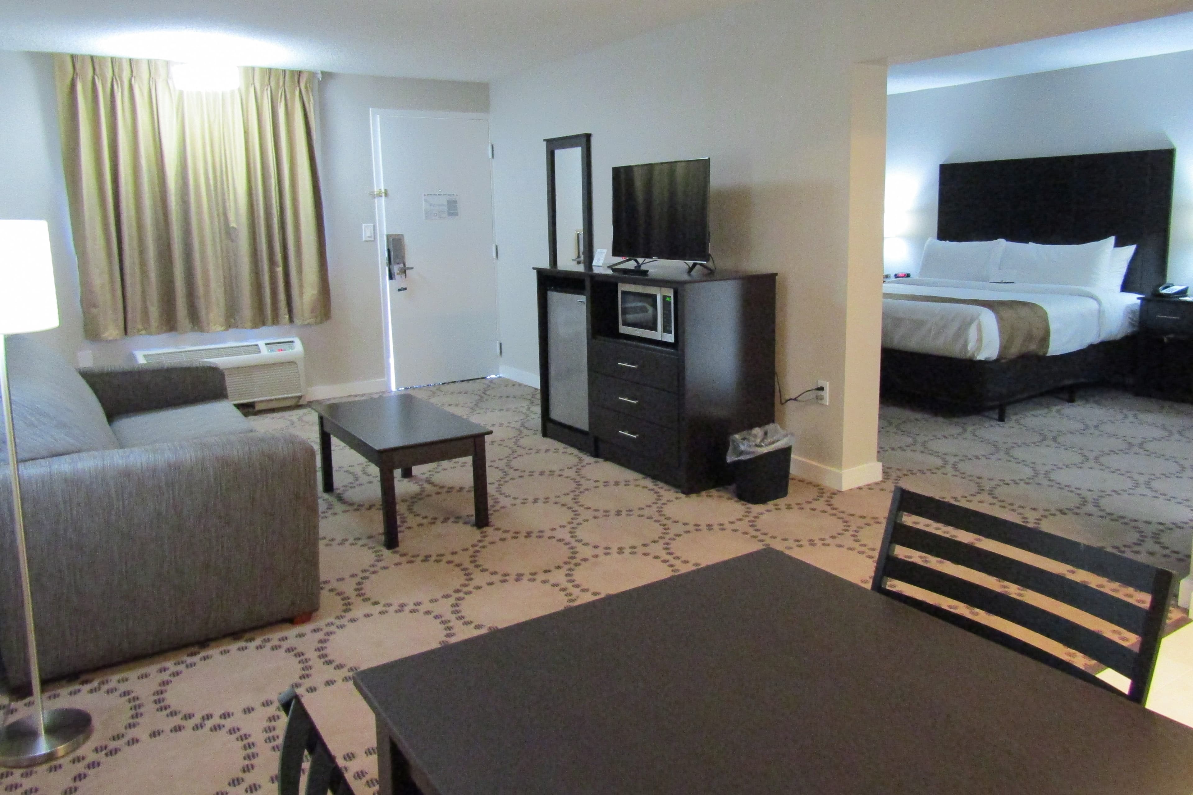 Quality Inn & Suites Kissimmee near Main Gate — 33