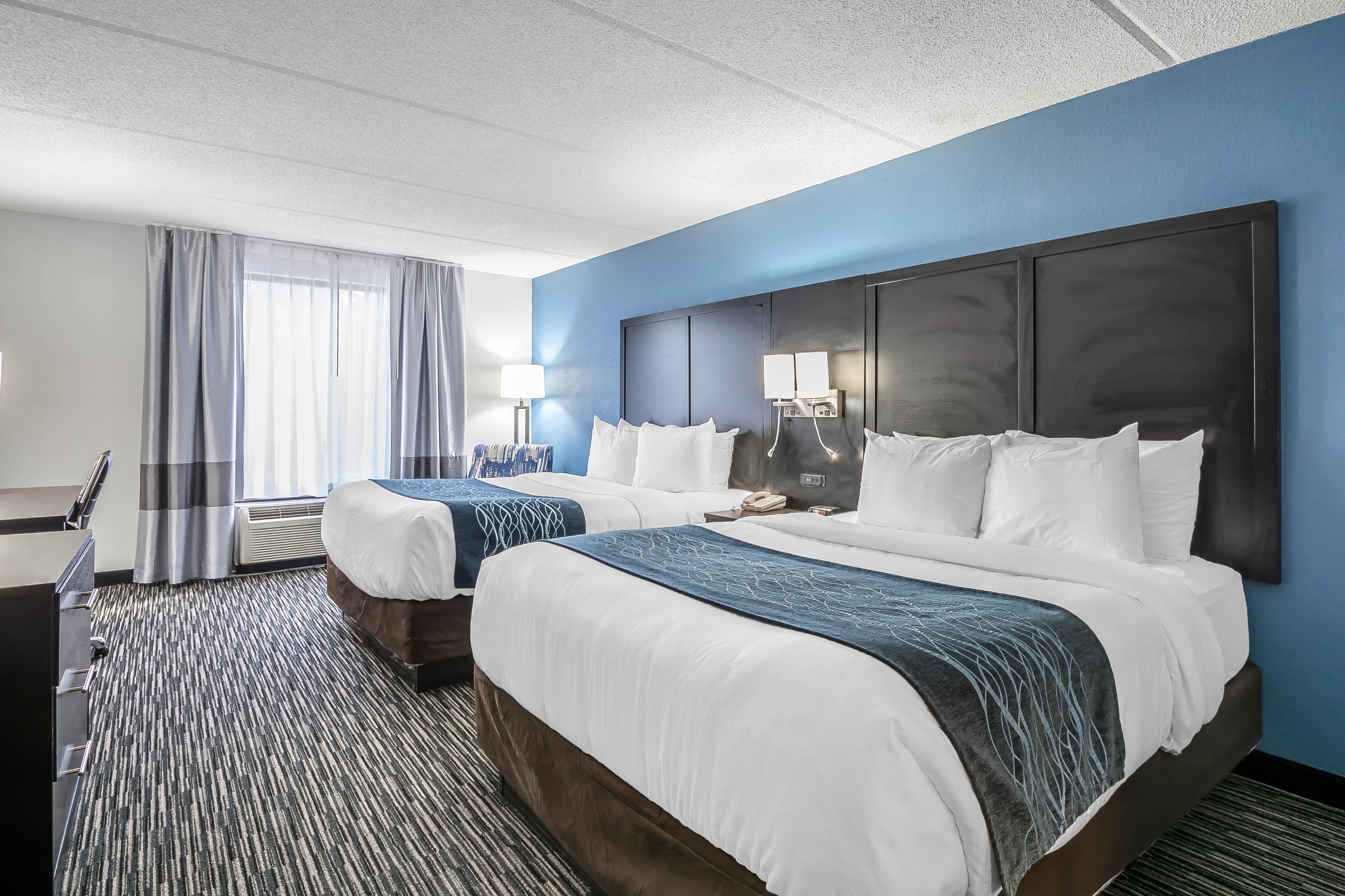 Comfort Inn University — 8