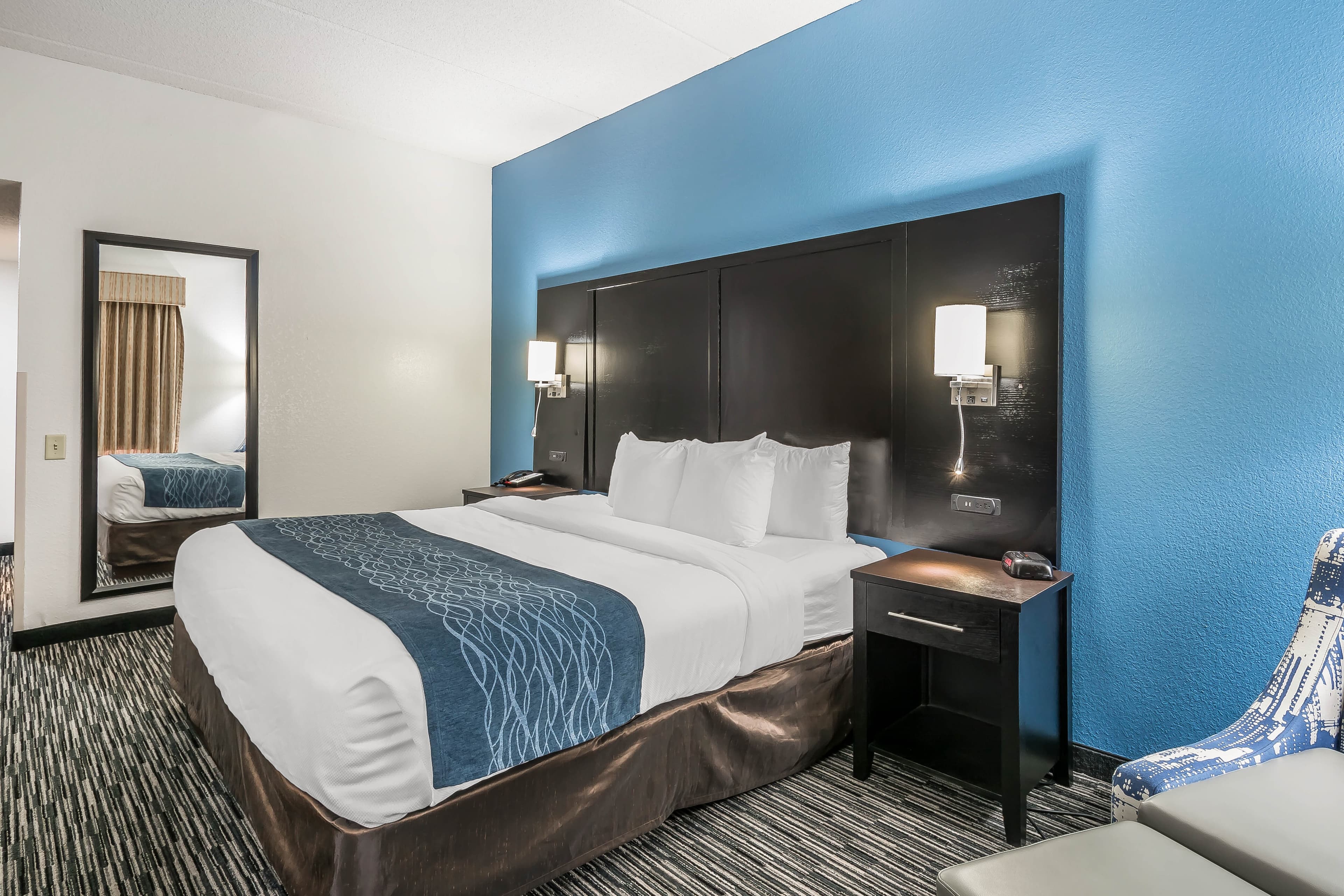 Comfort Inn University - Image 2