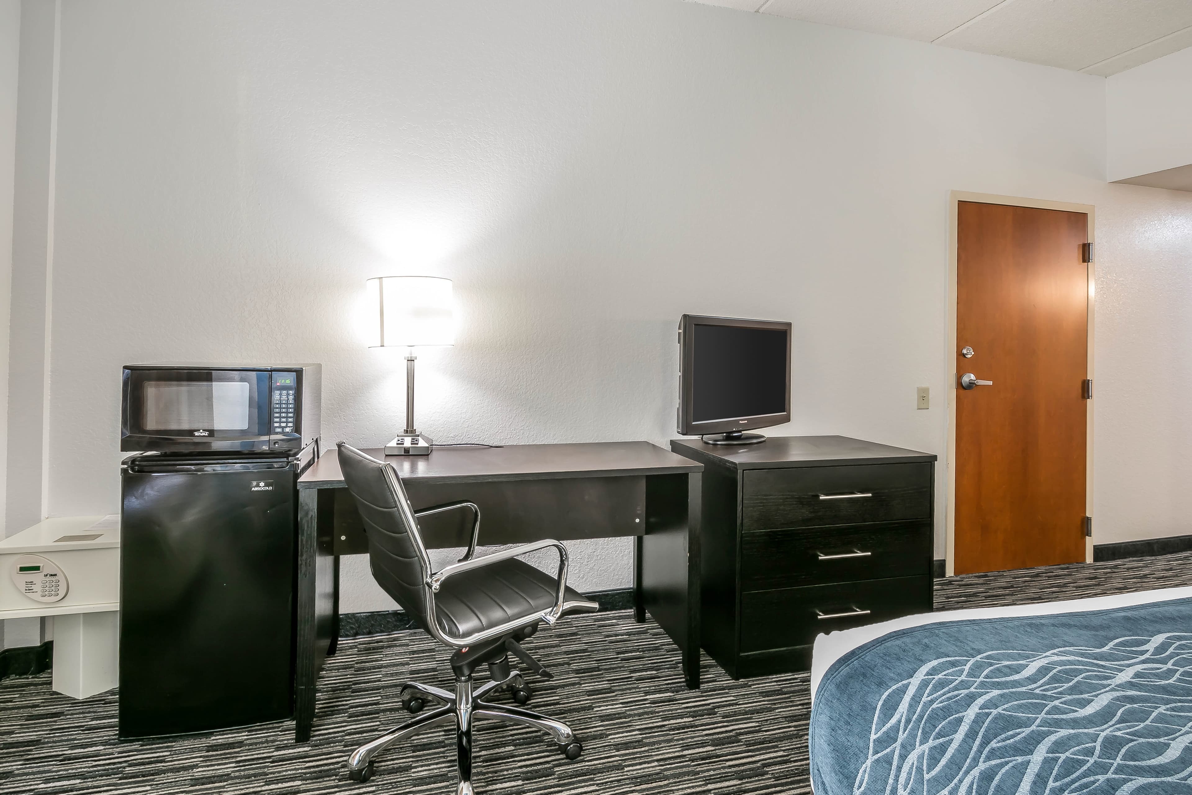 Comfort Inn University - Image 3