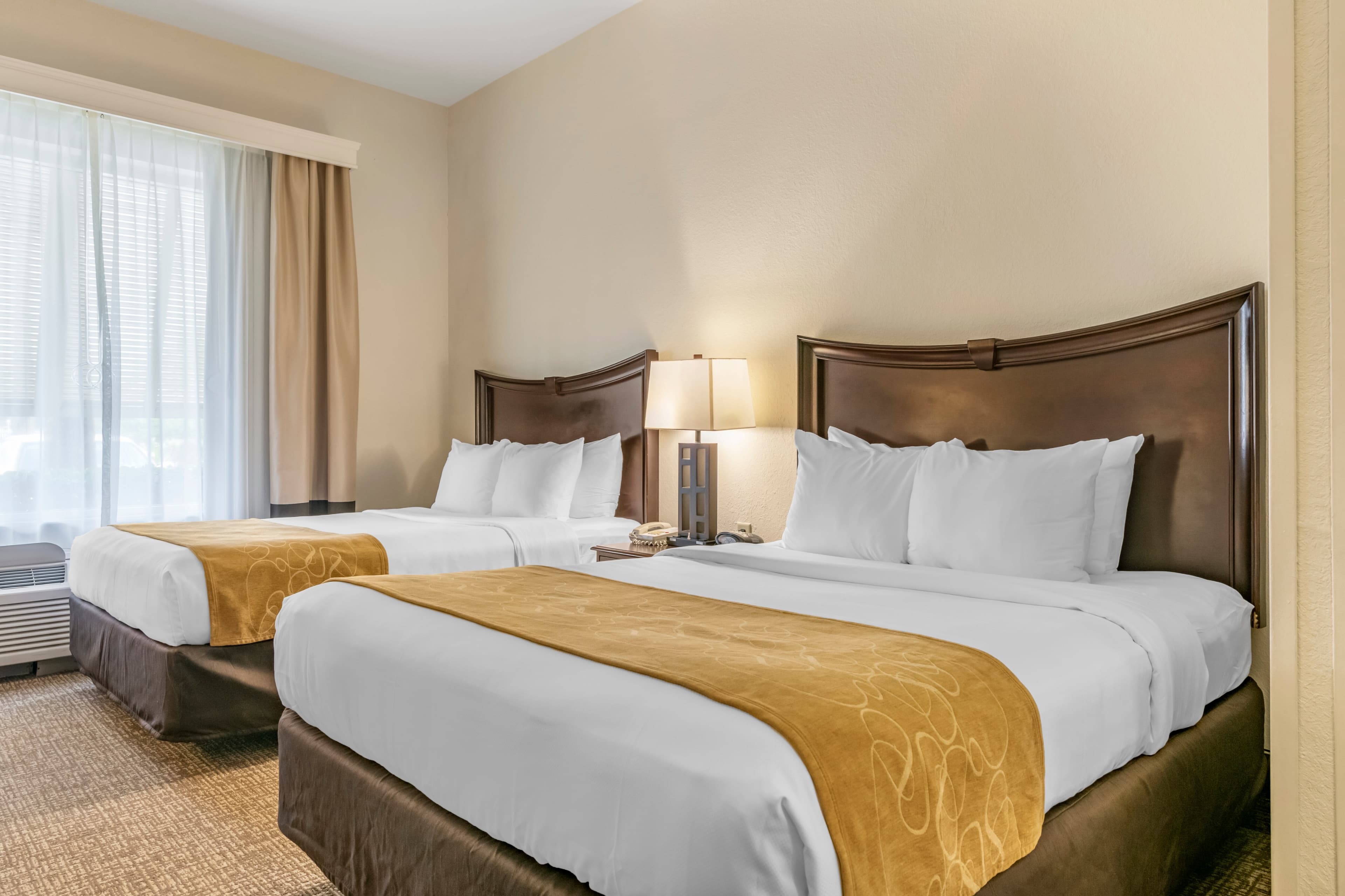 Comfort Suites Maingate East — 21