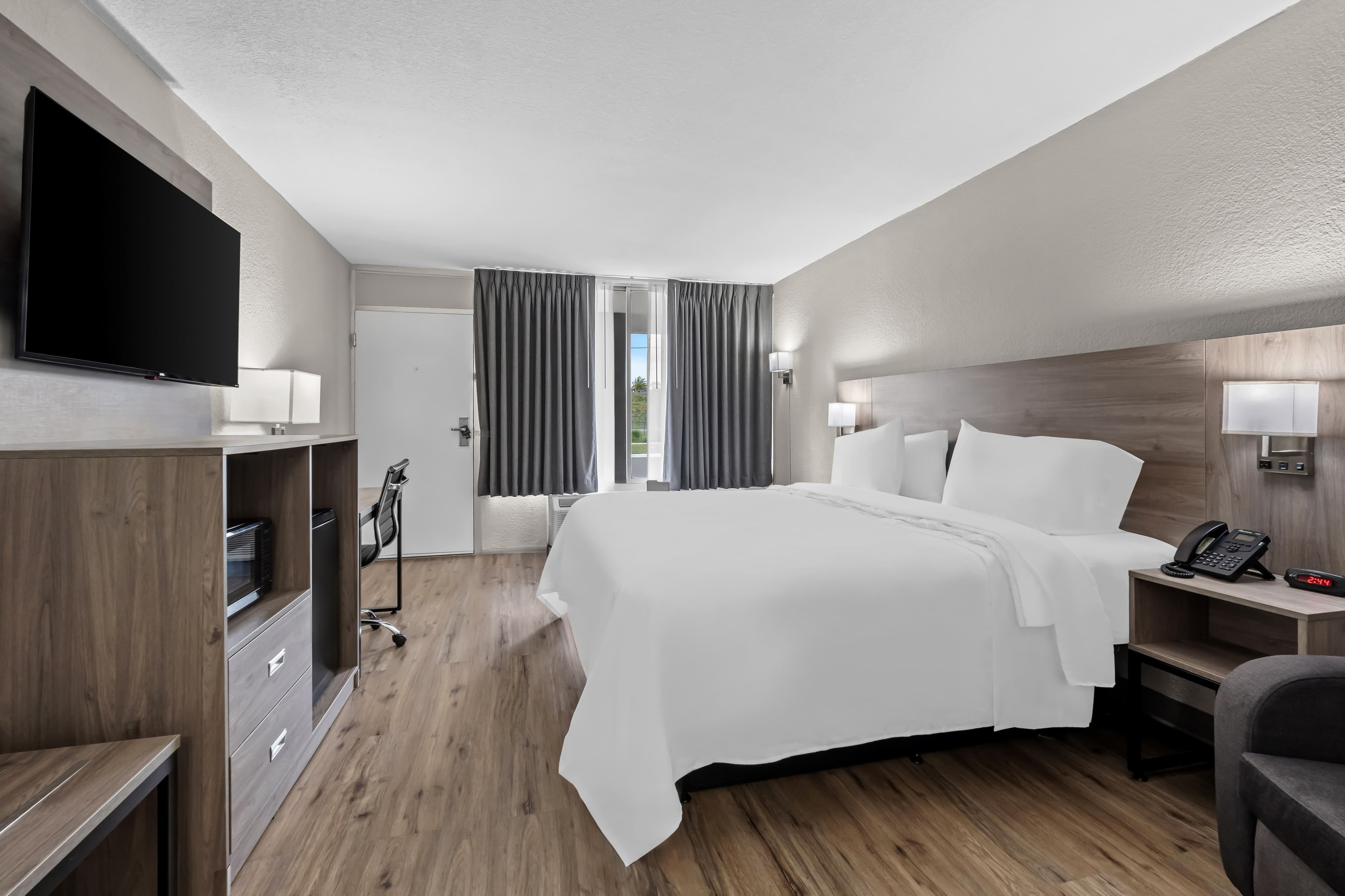 Quality Inn & Suites Ocala I-75 - Image 3
