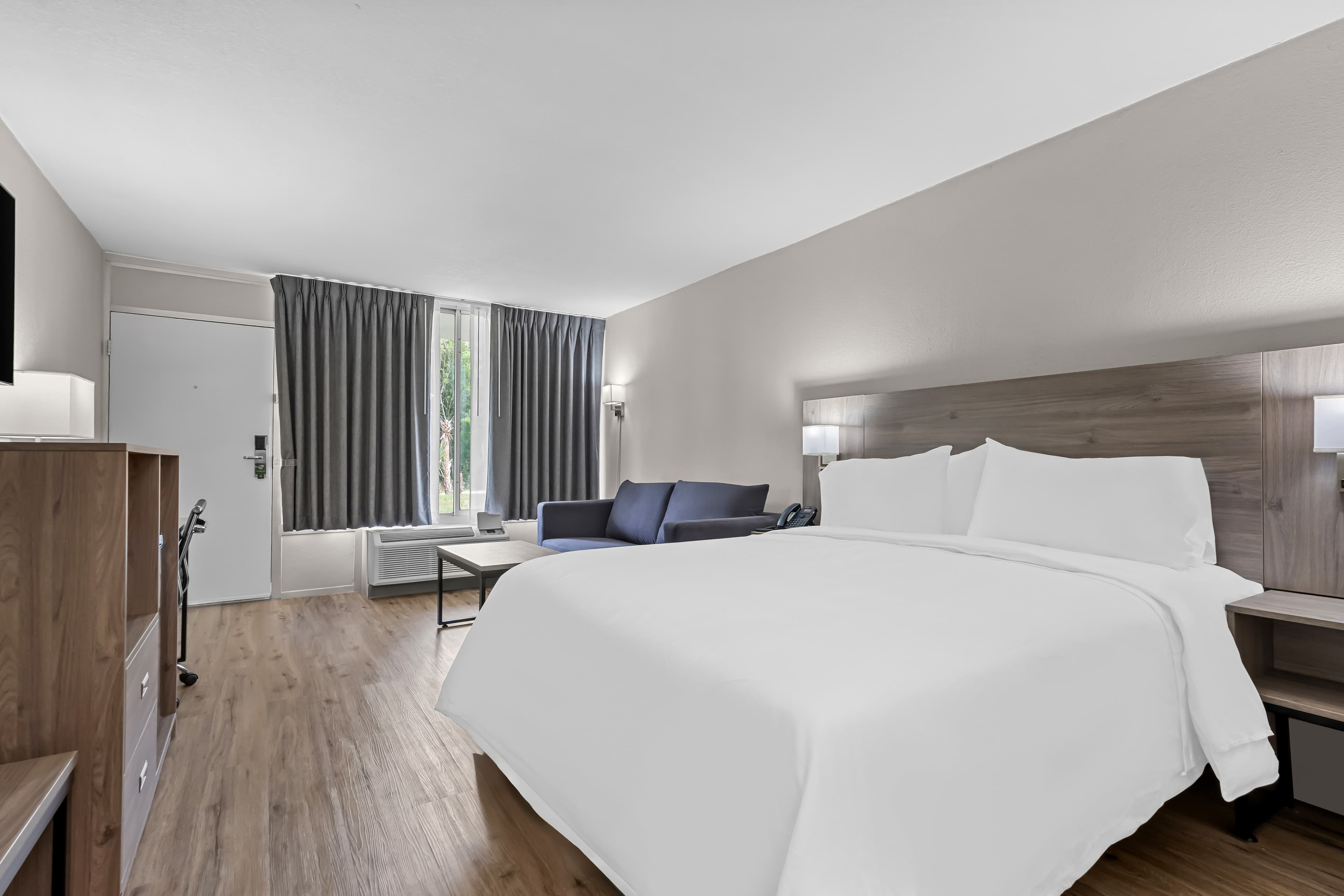 Quality Inn & Suites Ocala I-75 — 27