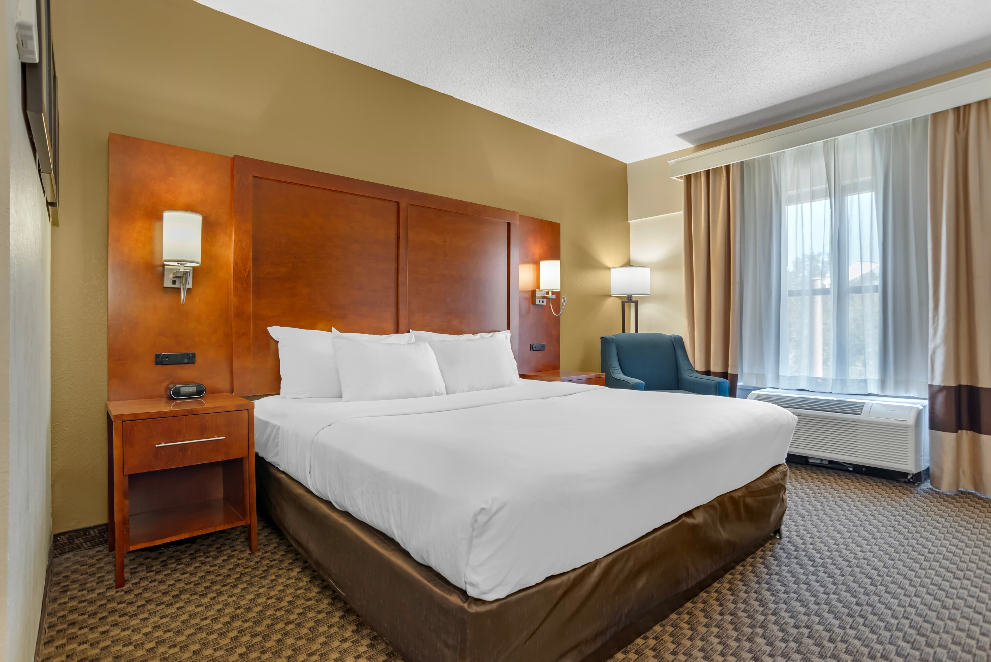 Comfort Suites Tallahassee Capitol - University Area - Image 3