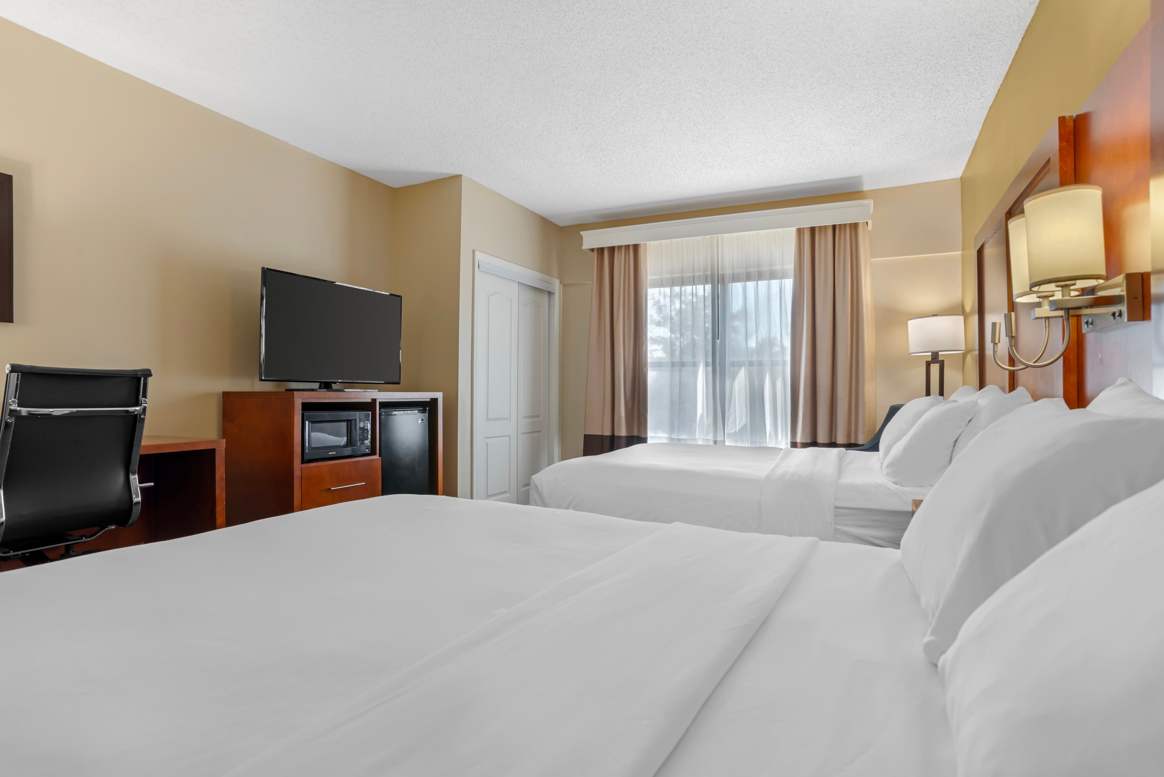 Comfort Suites Tallahassee Capitol - University Area — 8