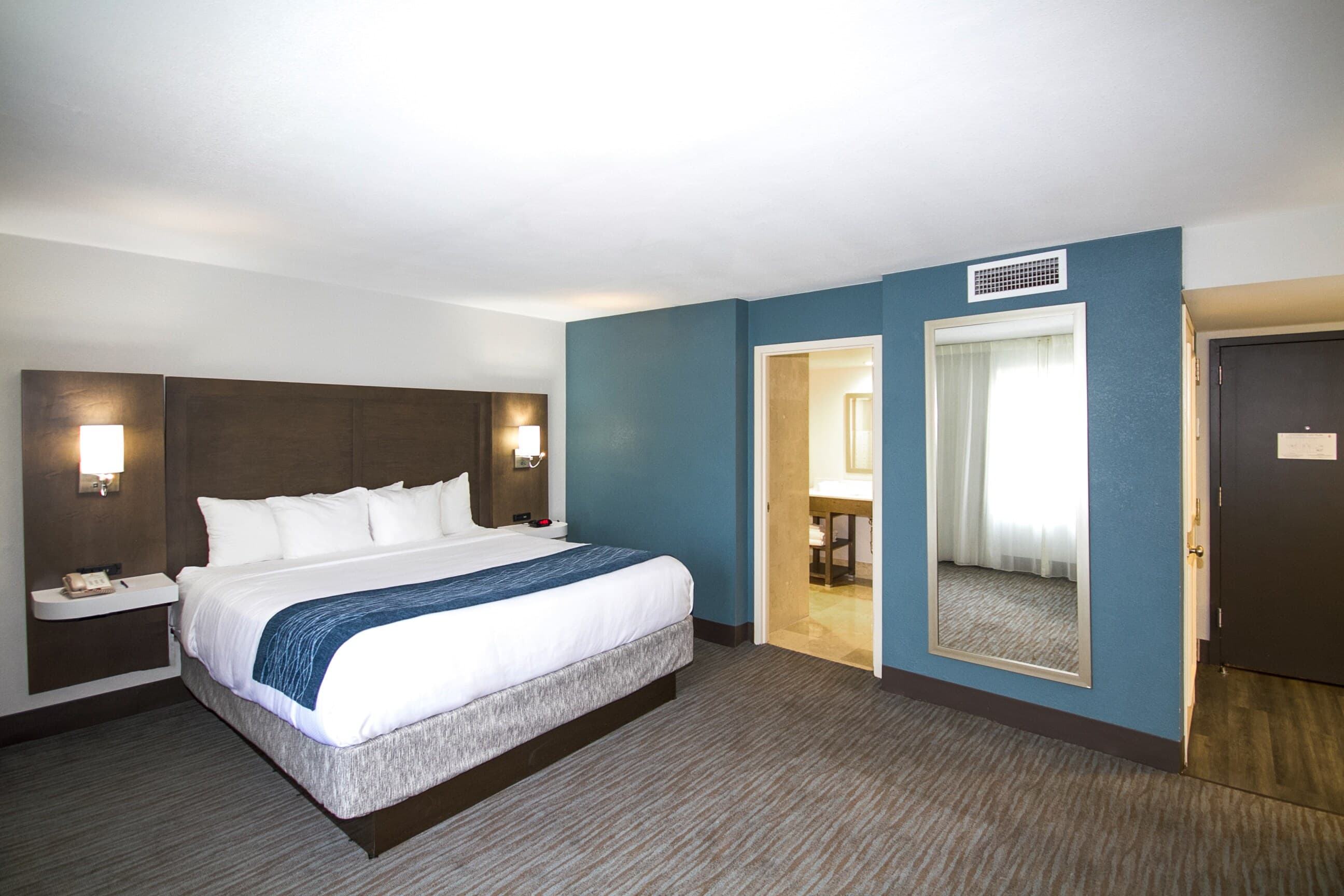 Comfort Inn & Suites Downtown Brickell-Port of Miami — 6