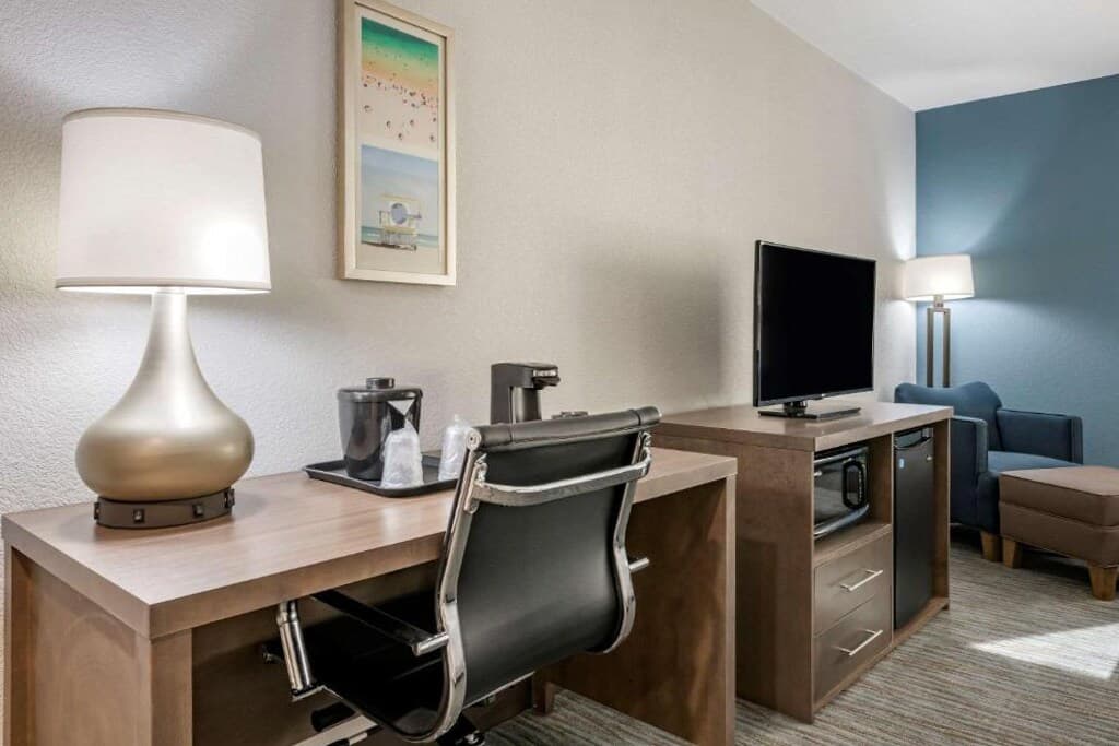 Comfort Inn & Suites Downtown Brickell-Port of Miami — 9