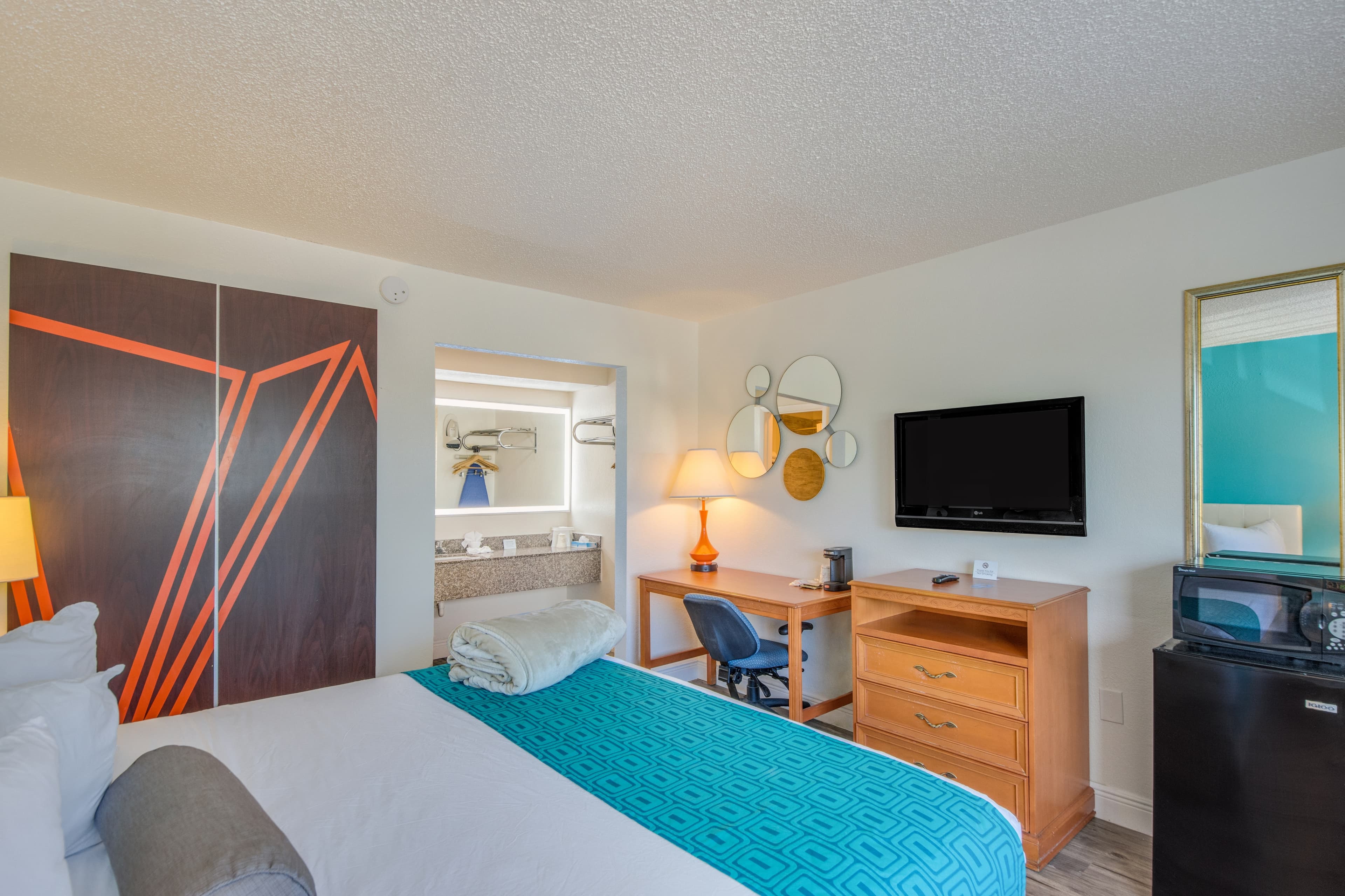 Rodeway Inn Port Richey North - Image 3