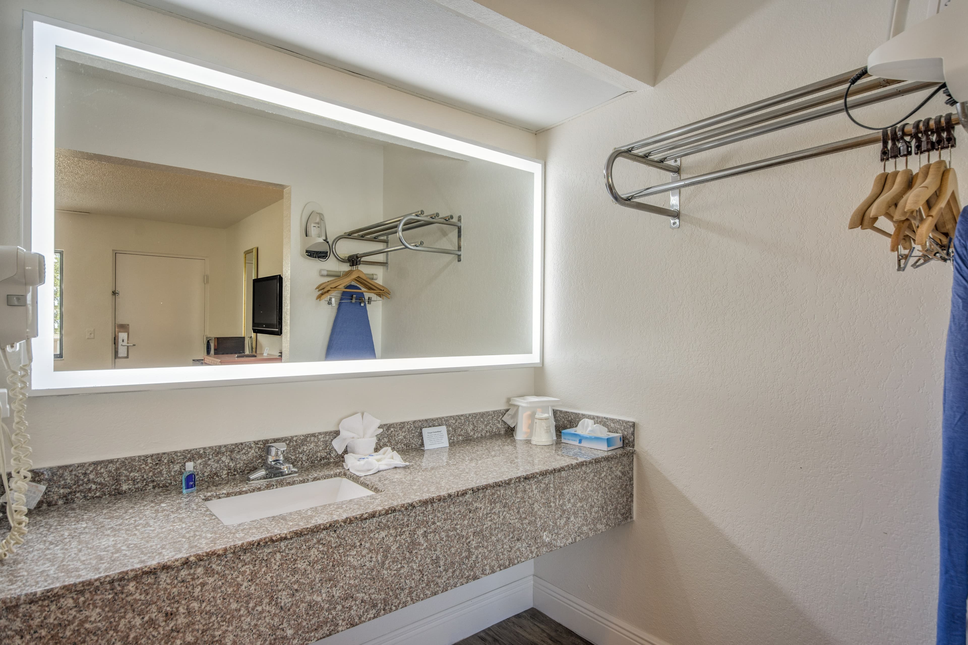 Rodeway Inn Port Richey North - Image 5