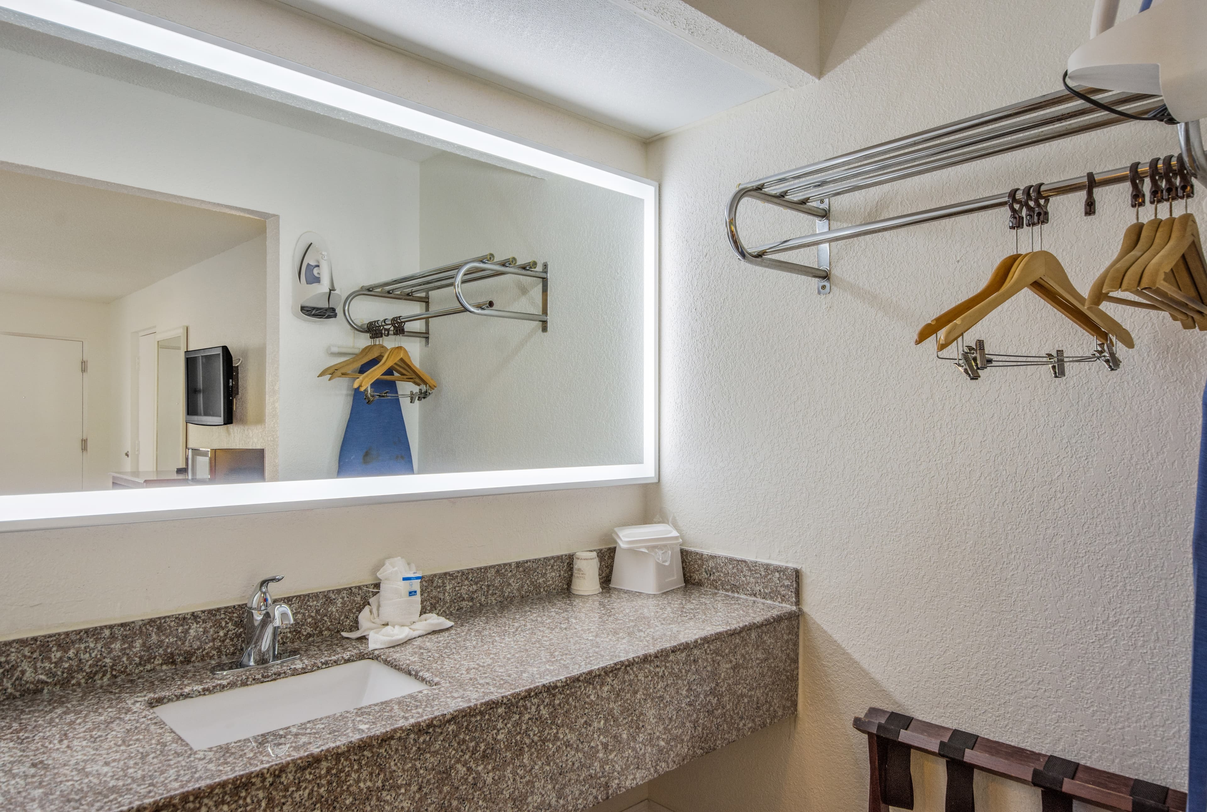 Rodeway Inn Port Richey North — 15