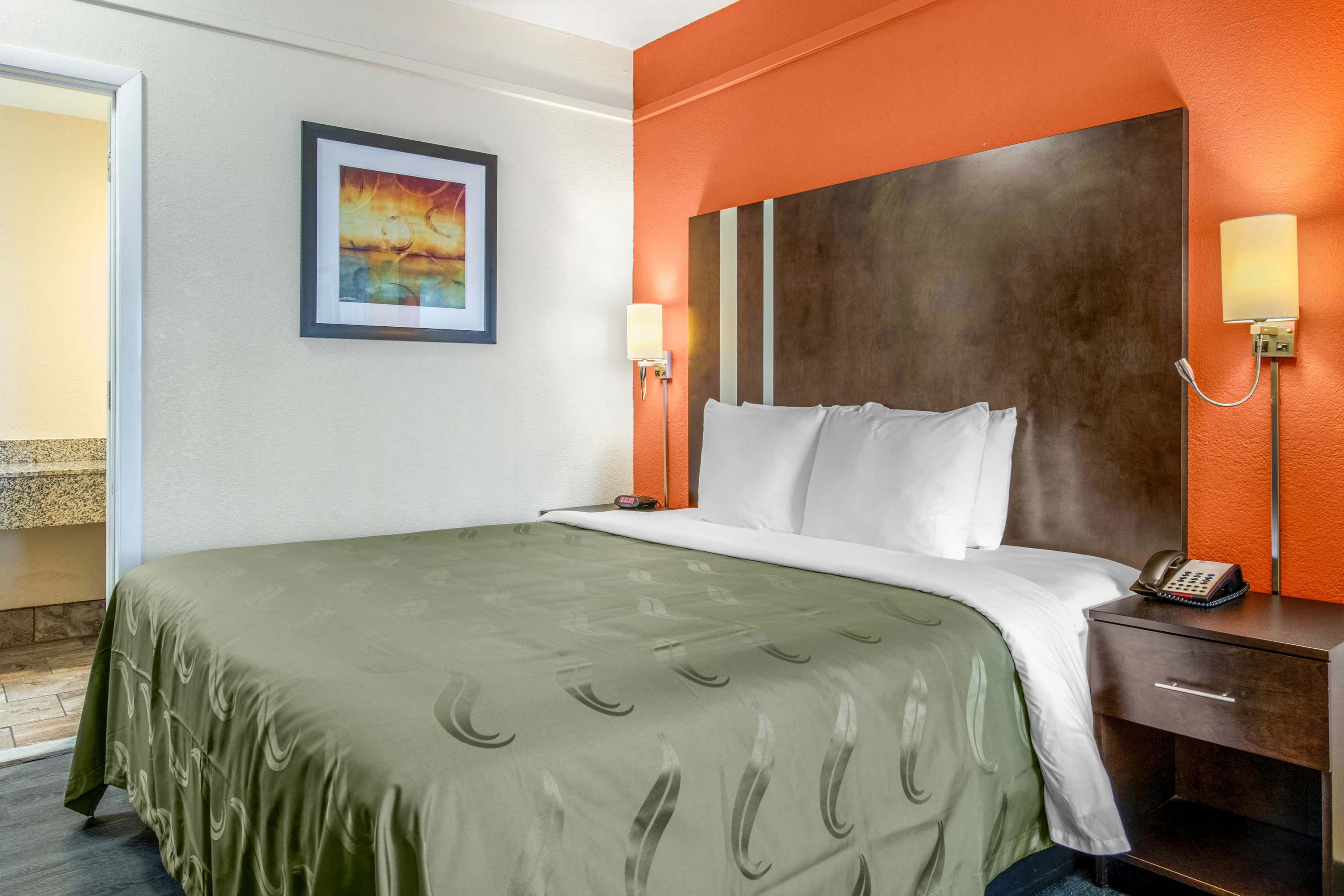 Quality Inn & Suites Jacksonville-Baymeadows — 9