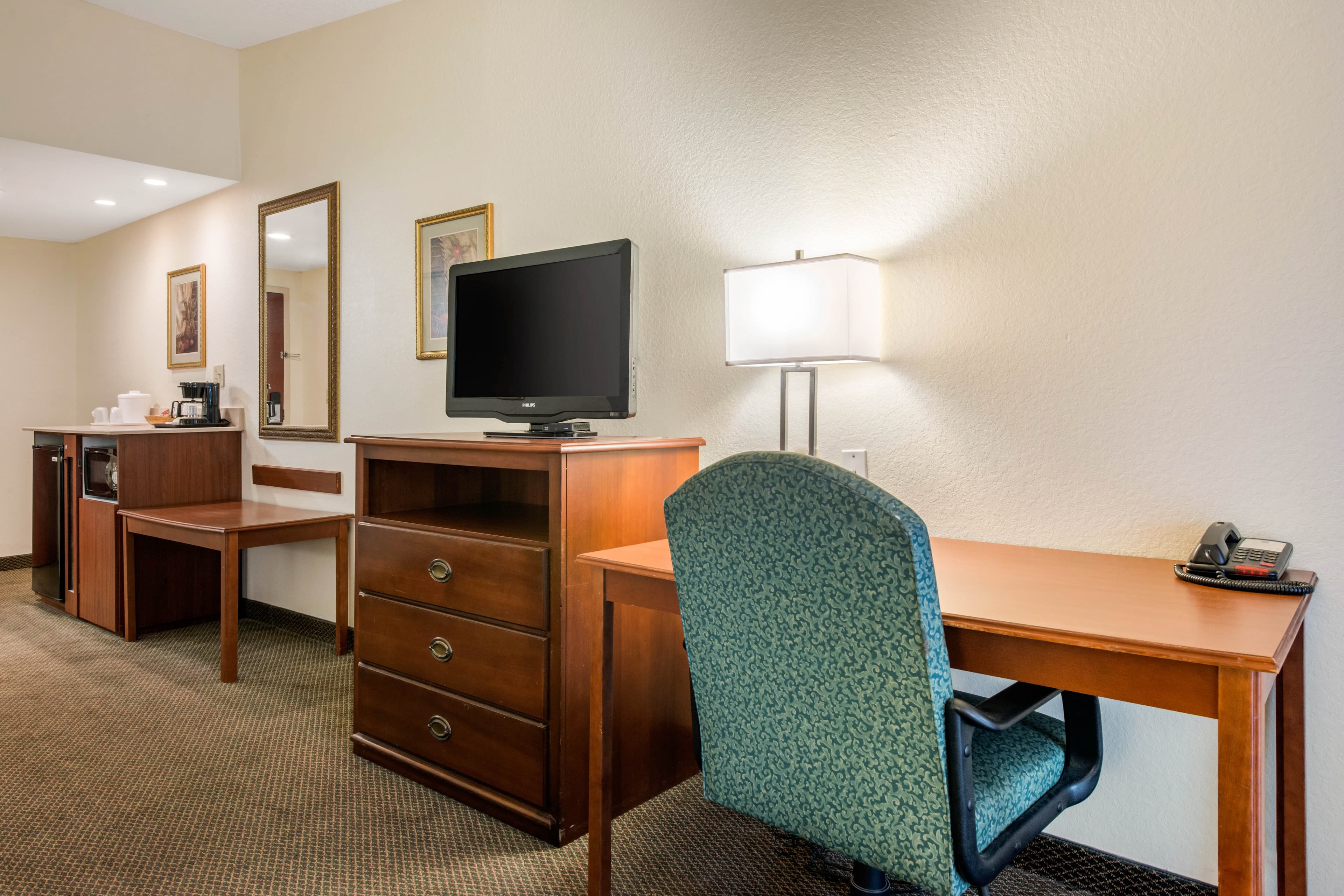 Quality Inn & Suites Tarpon Springs South — 20